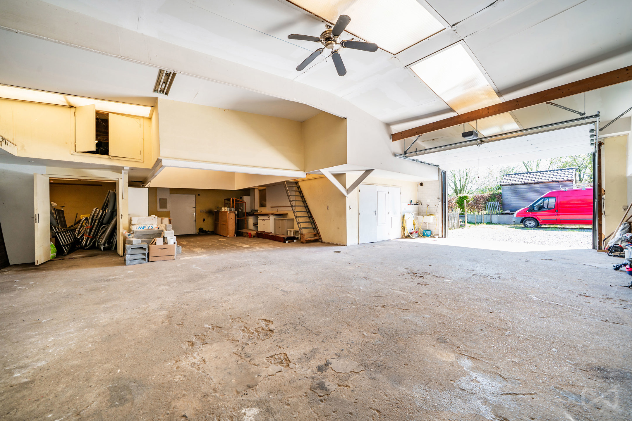 Picture 2 of 4 for Multi-purpose building with four bedrooms in Sart-Dames-Avelines