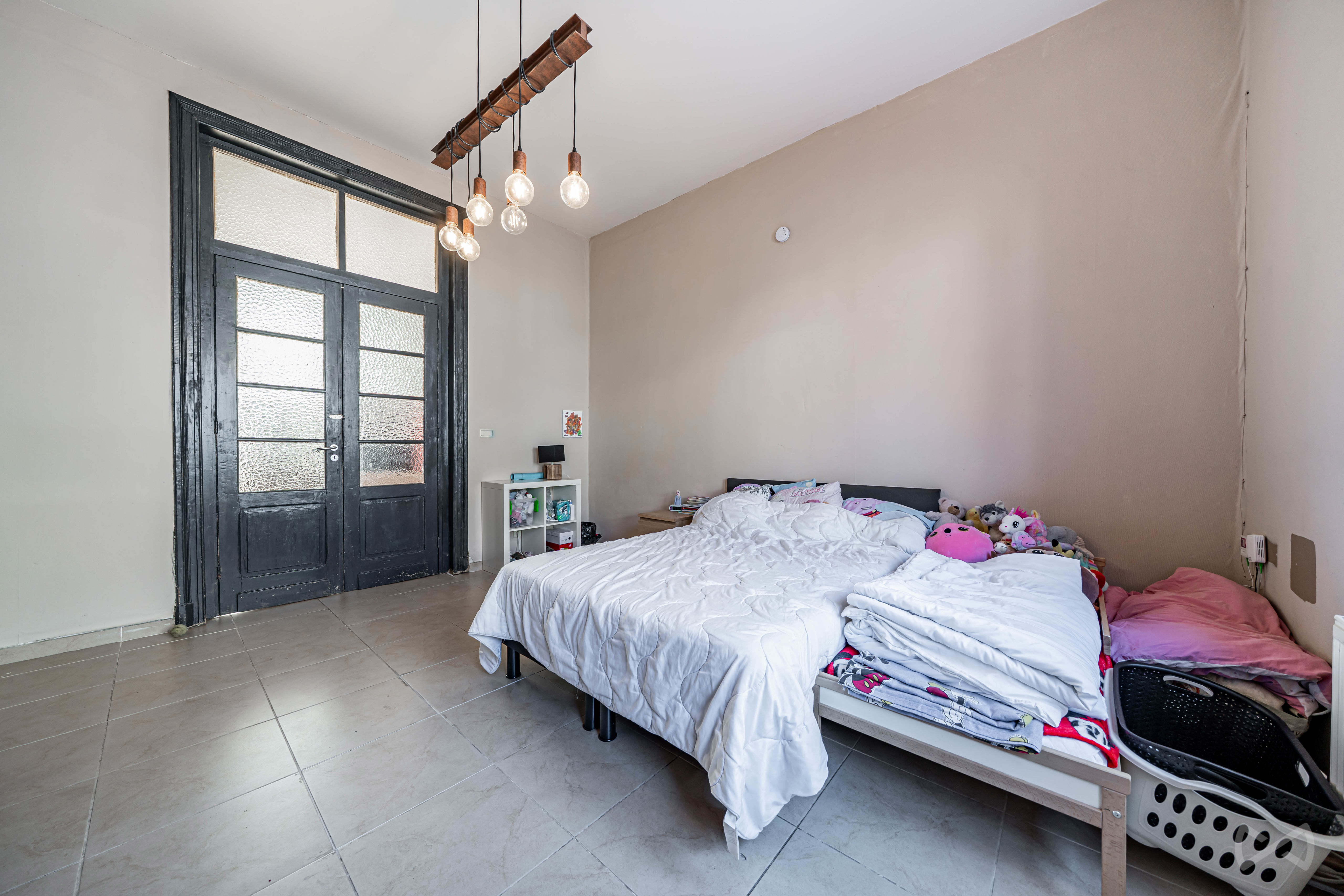 Photo 4 sur 4 pour Immeuble à appartements de cinq chambres à Namur