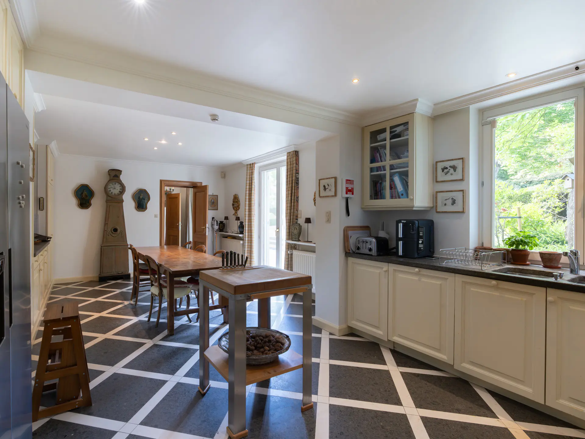 Picture 3 of 4 for Exceptional house with 12 bedrooms in Beauraing