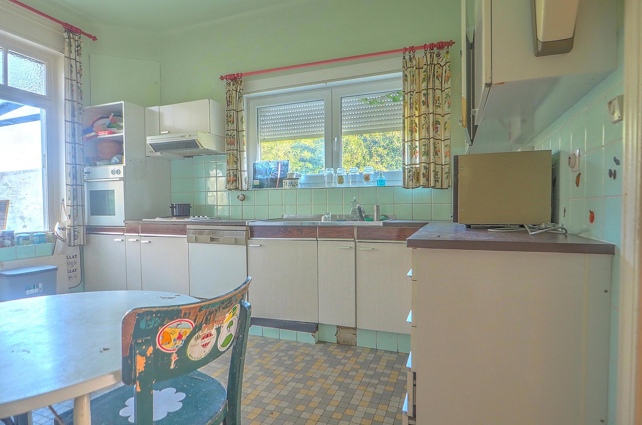 Picture 3 of 4 for House with five bedrooms in Waterloo