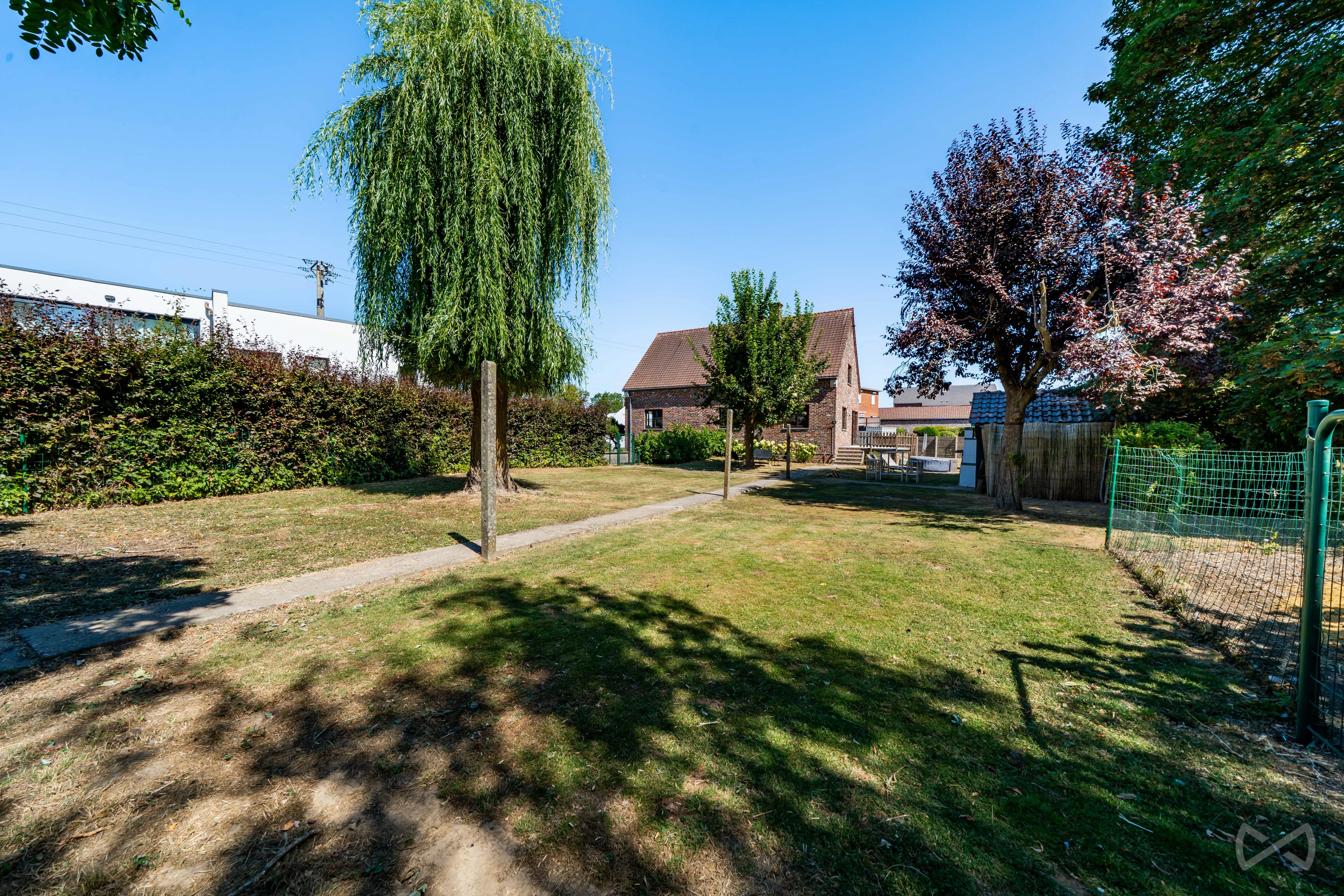 Picture 1 of 3 for House with six bedrooms in Waremme