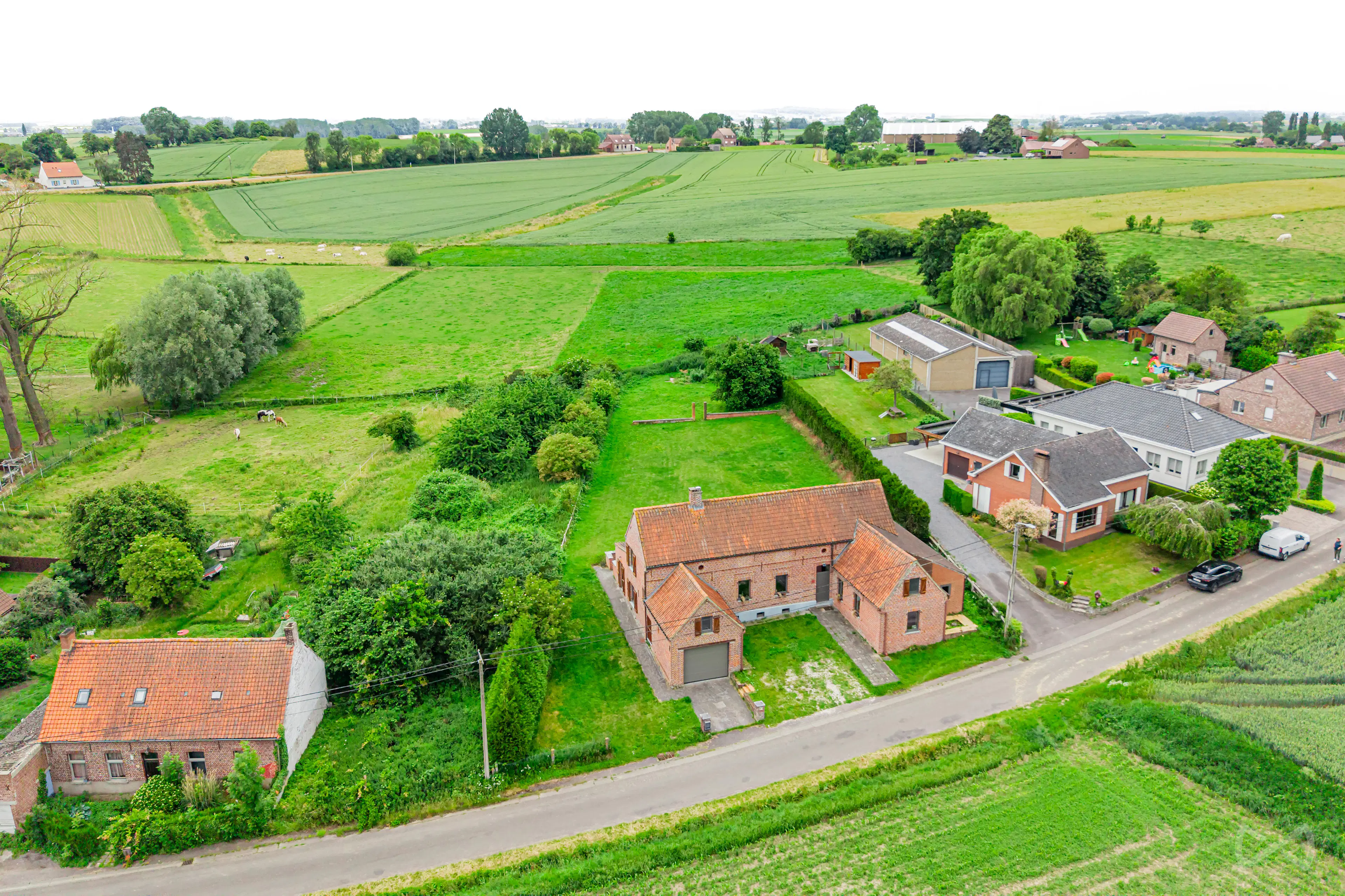Foto 3 van 4 van Hoeve met vier slaapkamers in Frasnes-lez-Anvaing Arc-Wattripont