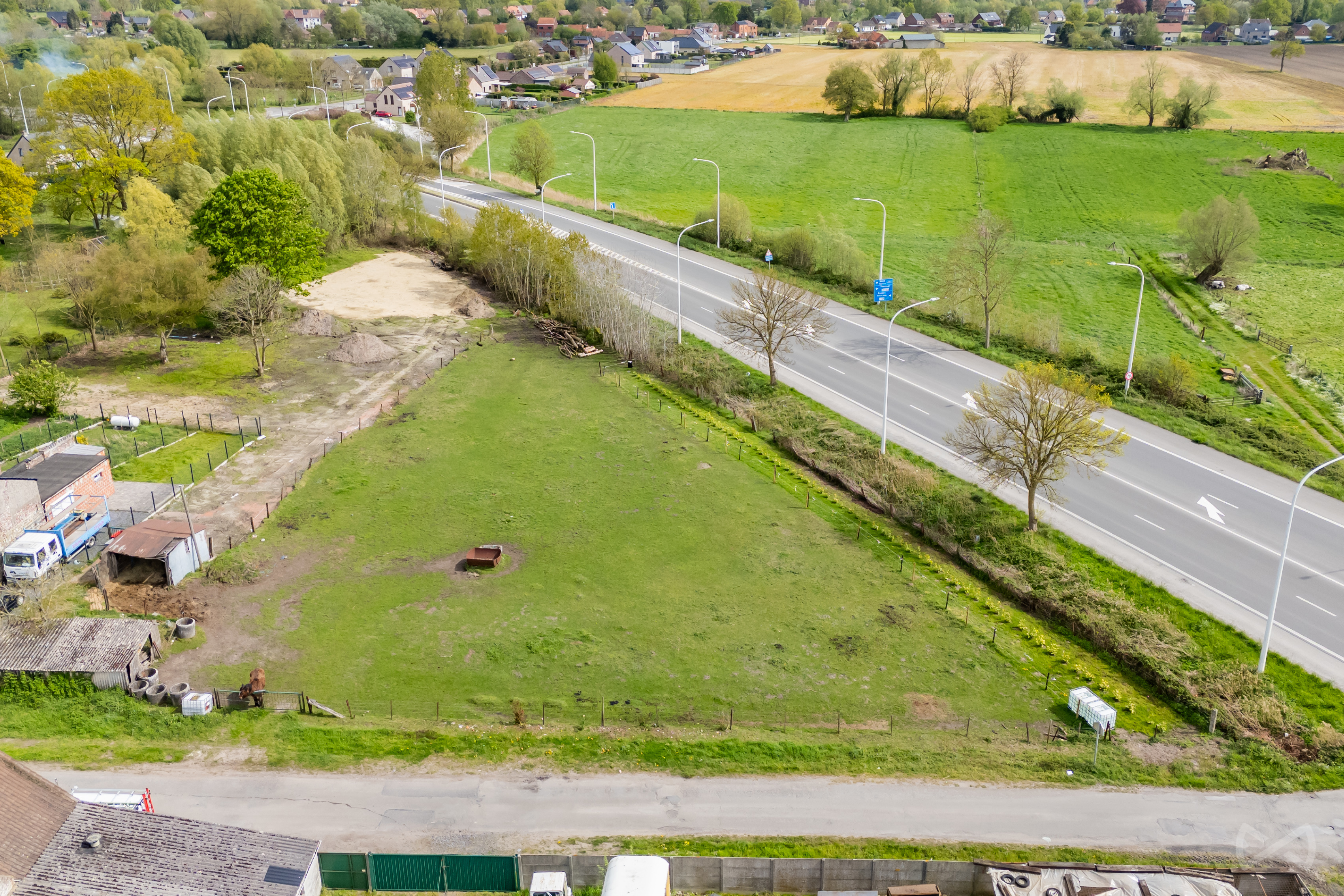 Picture 4 of 4 for Building ground in Hautrage