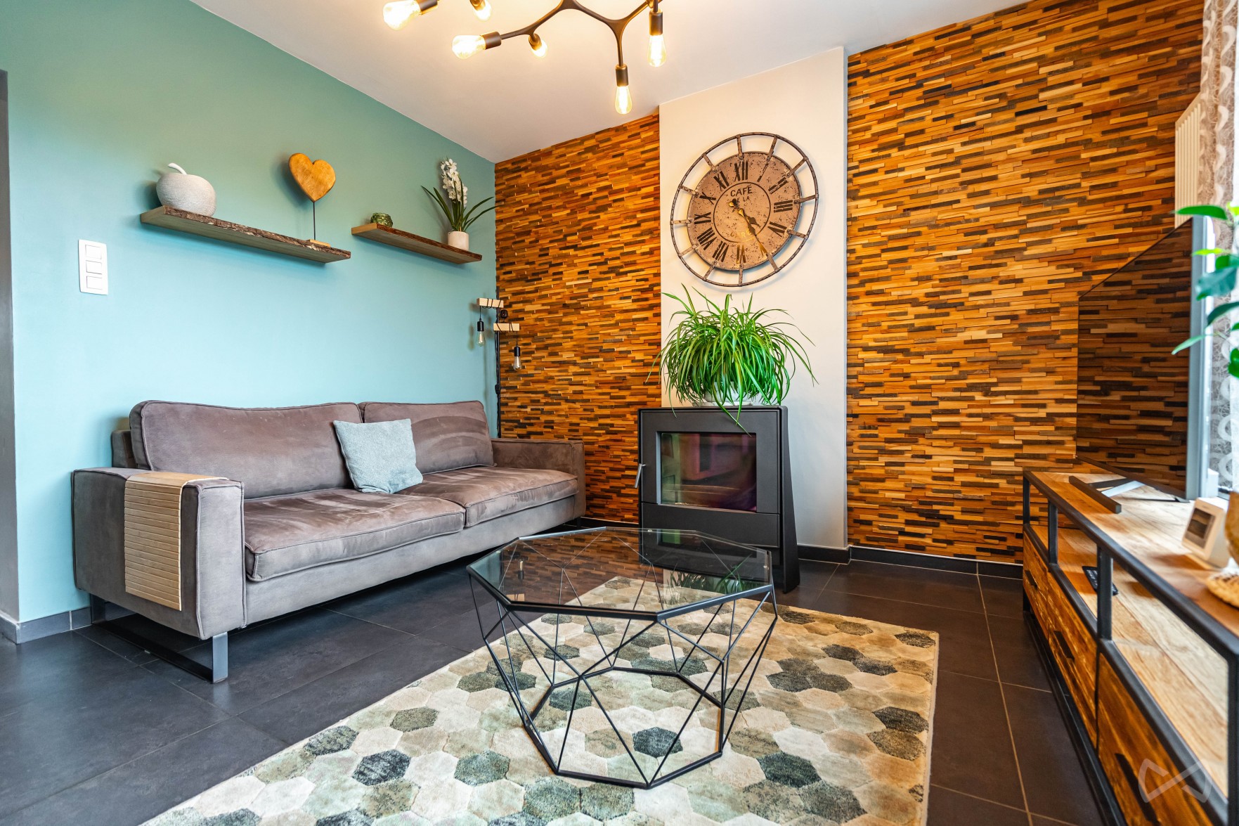 Picture 2 of 3 for House with four bedrooms in Mont-sur-marchienne