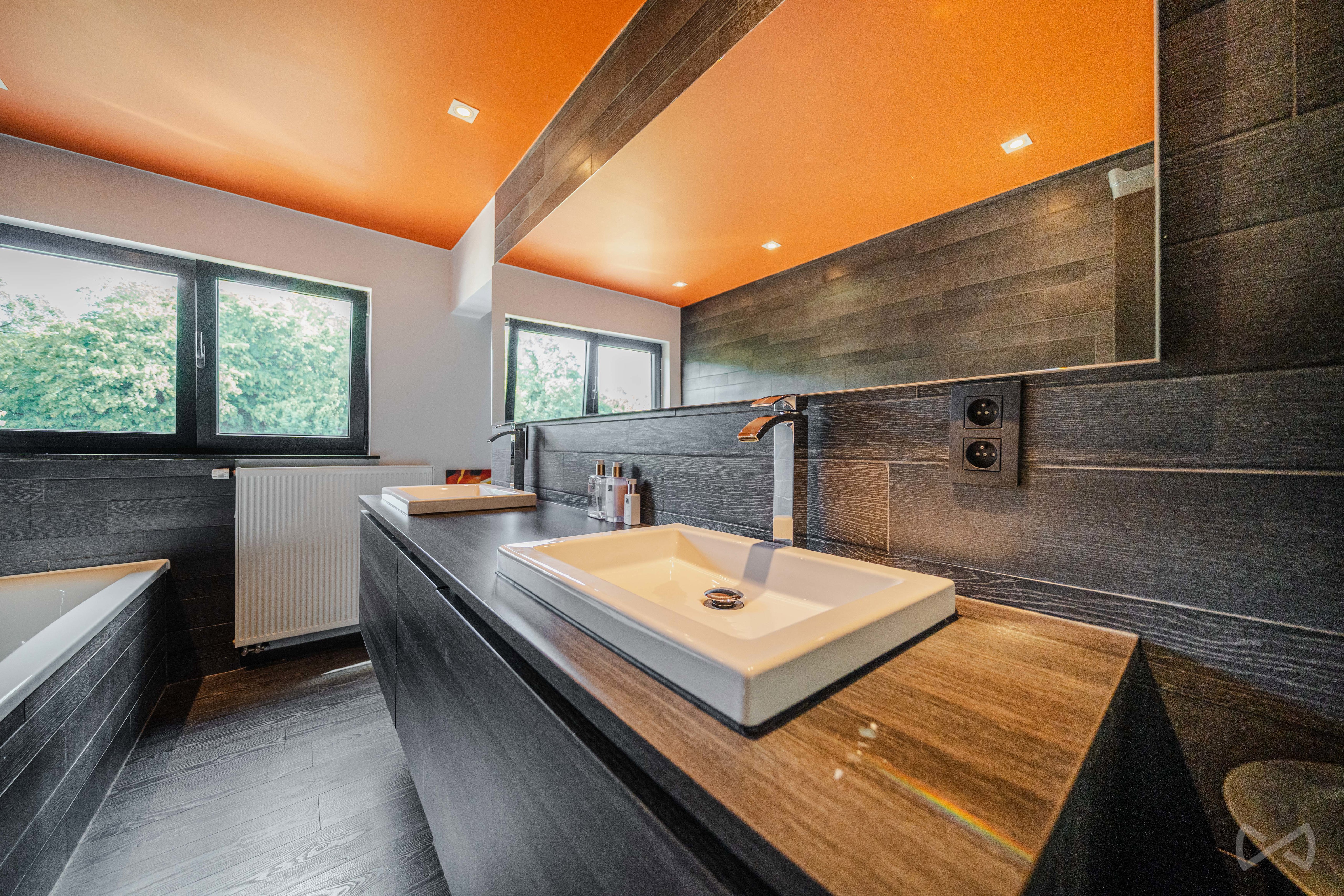 Foto 1 van 4 van Gebouw voor gemengd gebruik met één slaapkamer in Heusy