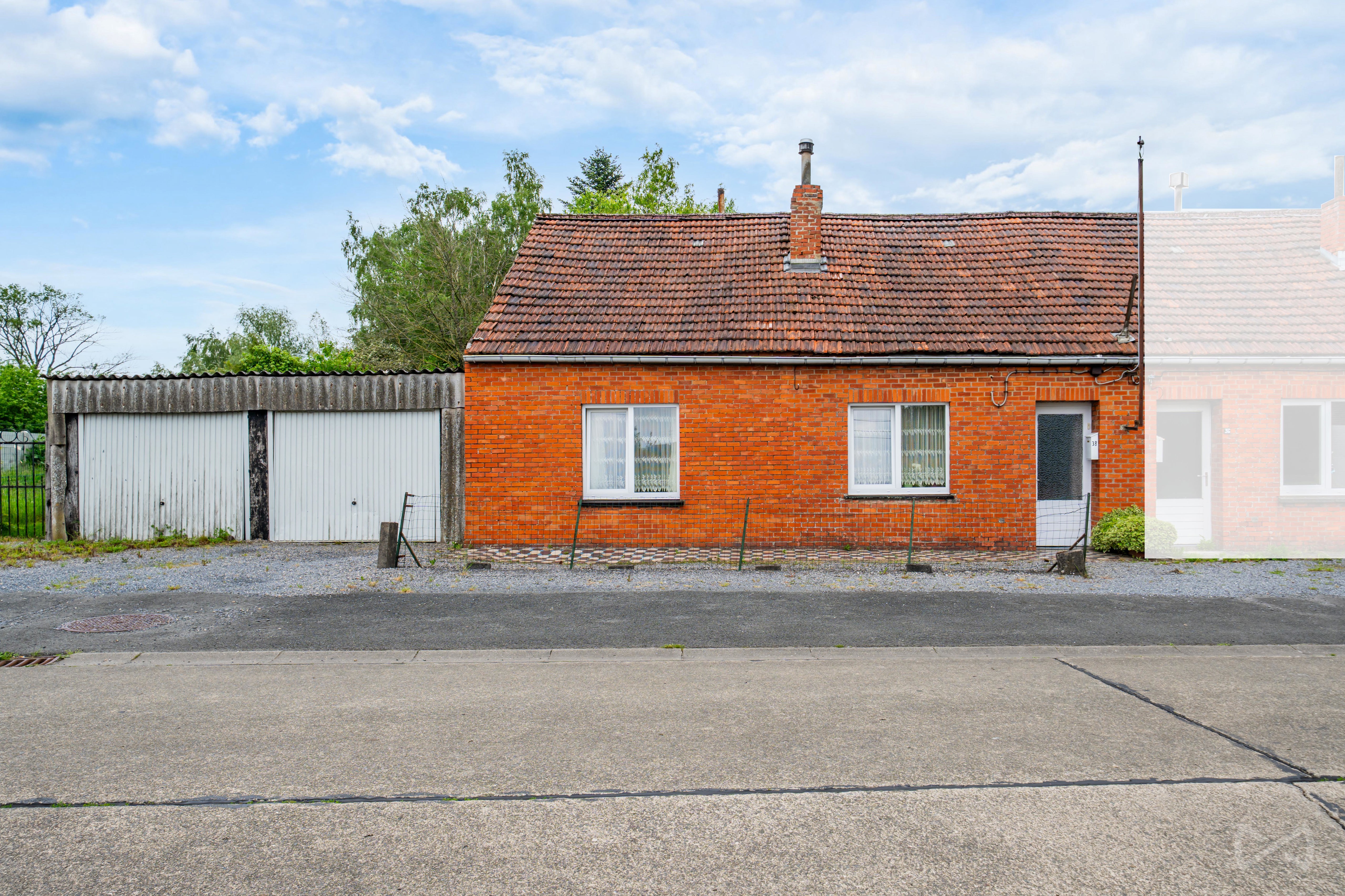 Picture 2 of 3 for House with one bedroom in Villerot