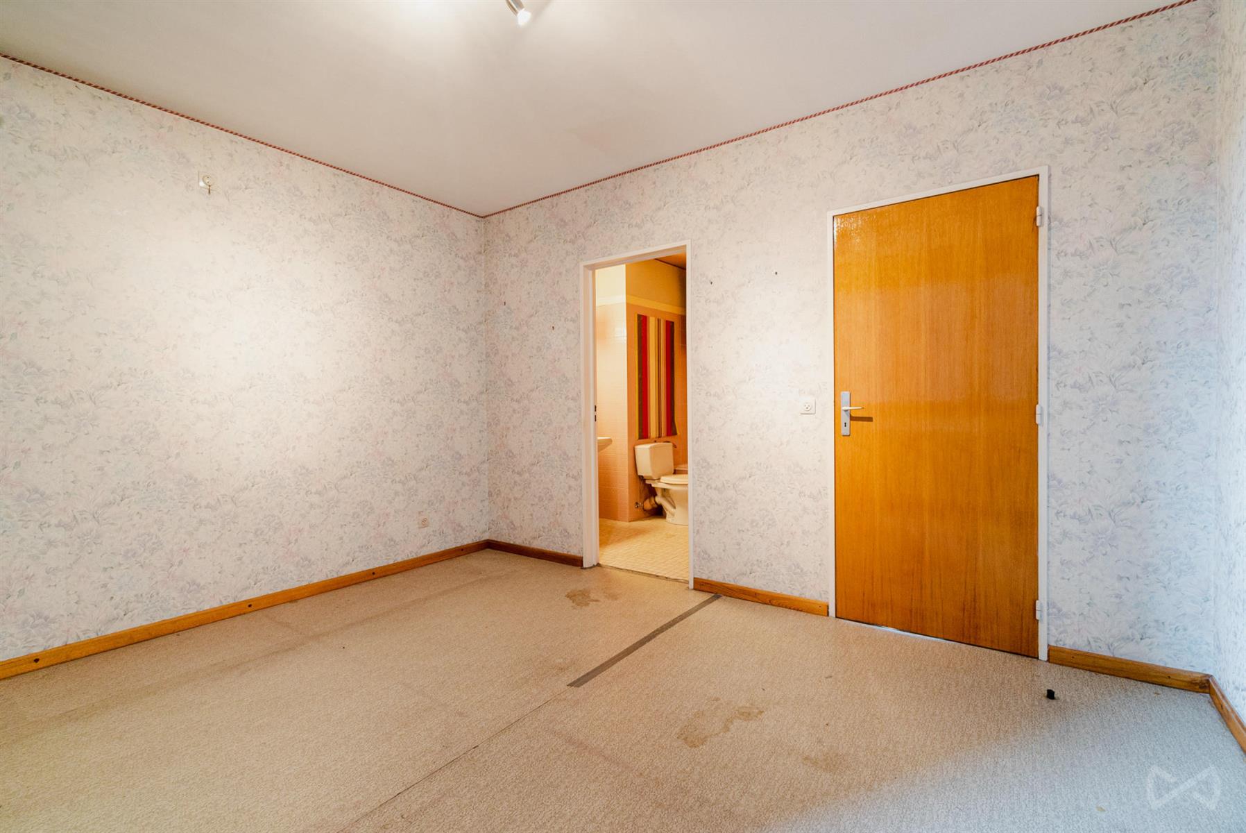Picture 4 of 4 for Flat with one bedroom in Charleroi