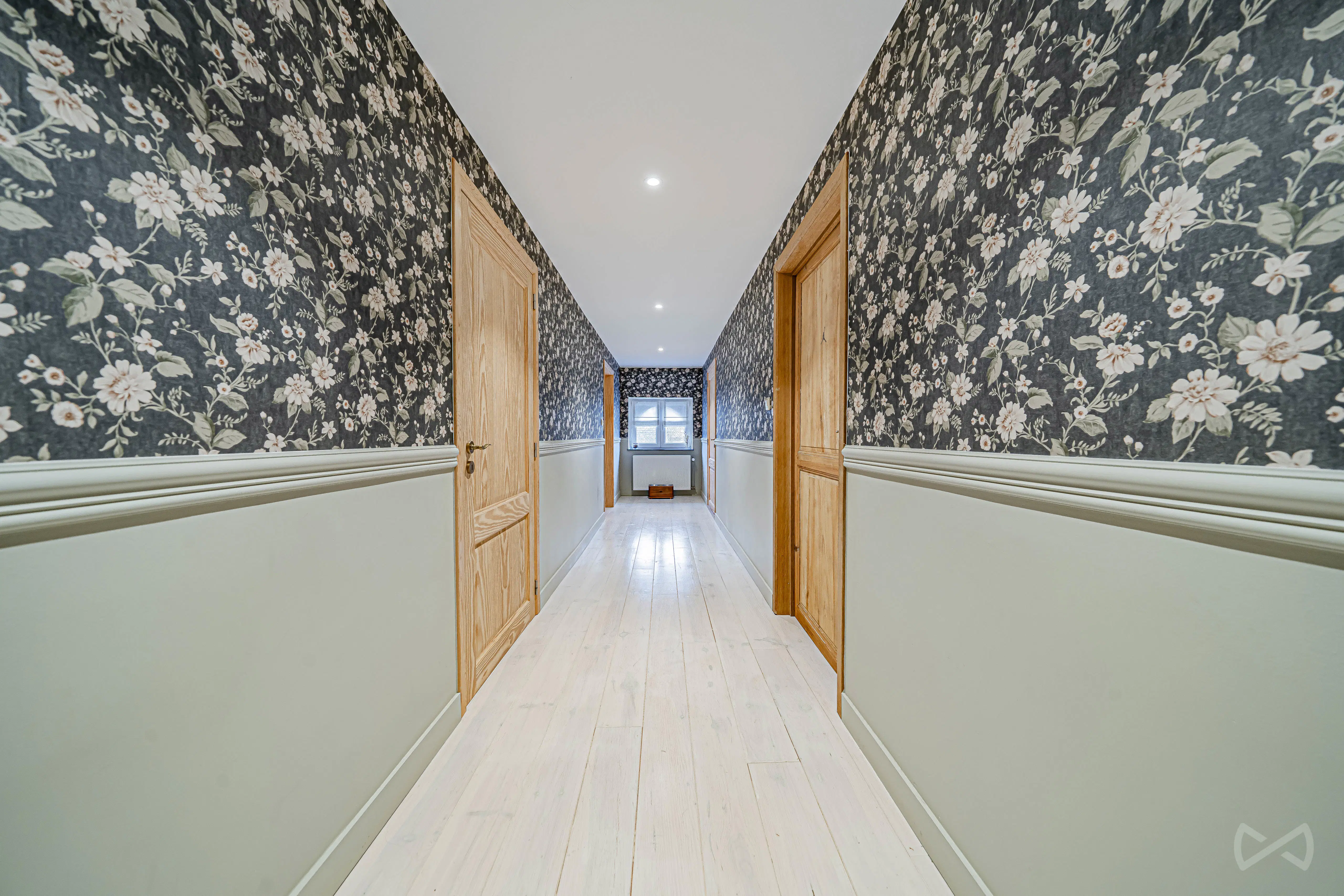Photo 1 sur 4 pour Bien exceptionnel de cinq chambres à Orp-le-grand
