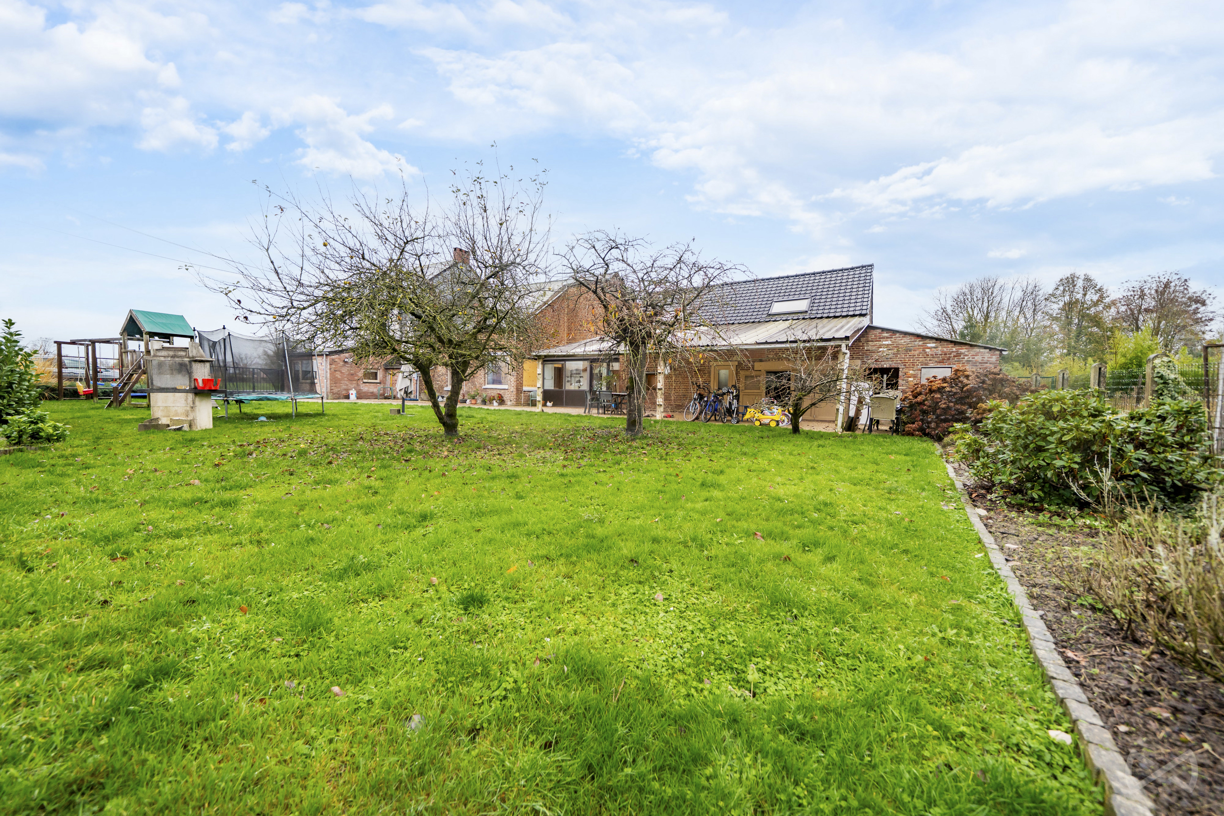 Picture 3 of 4 for House with six bedrooms in ChiÈvres