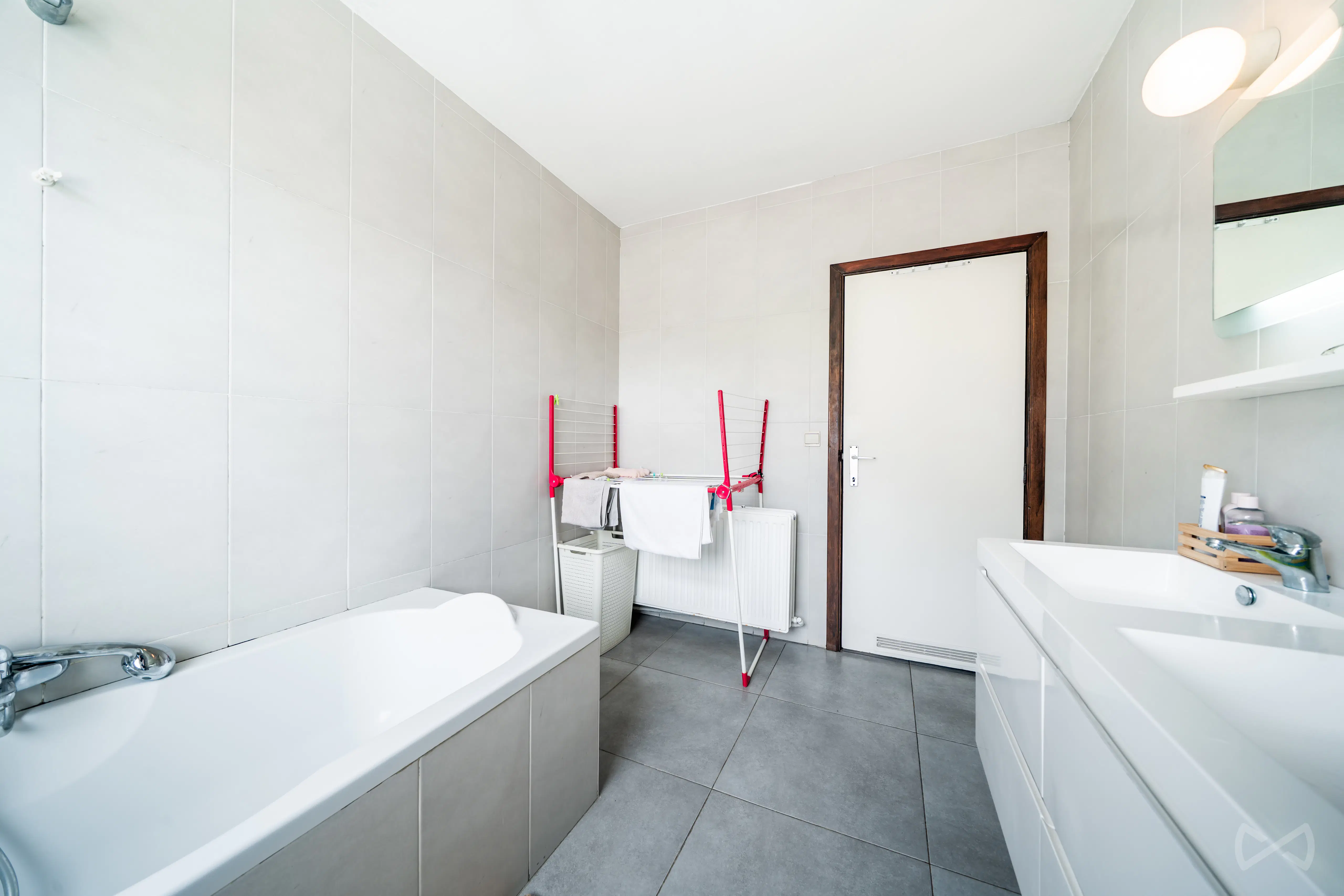 Picture 1 of 4 for House with six bedrooms in Anderlecht