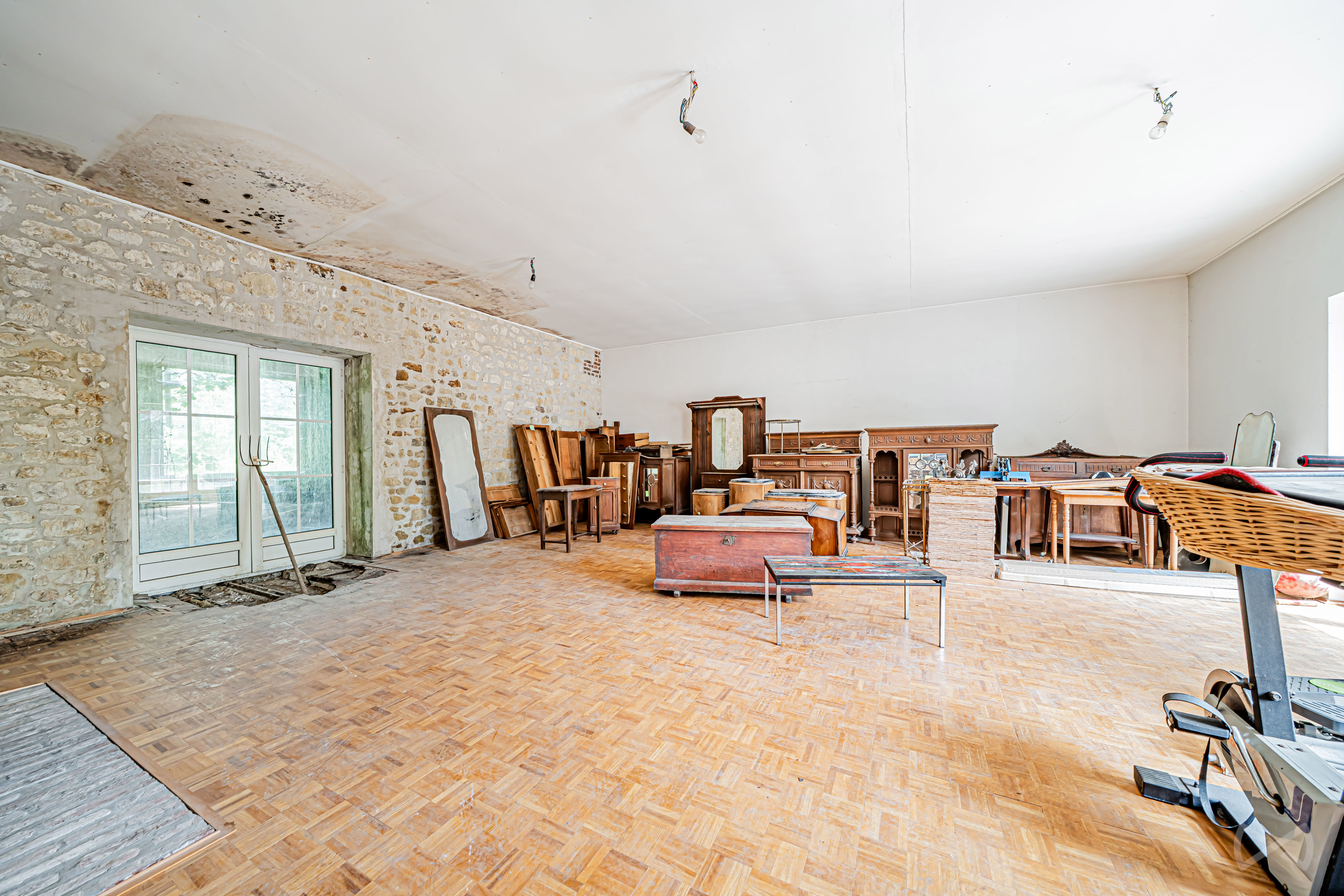 Foto 4 van 4 van Buitengewoon huis met zes slaapkamers in Lincent
