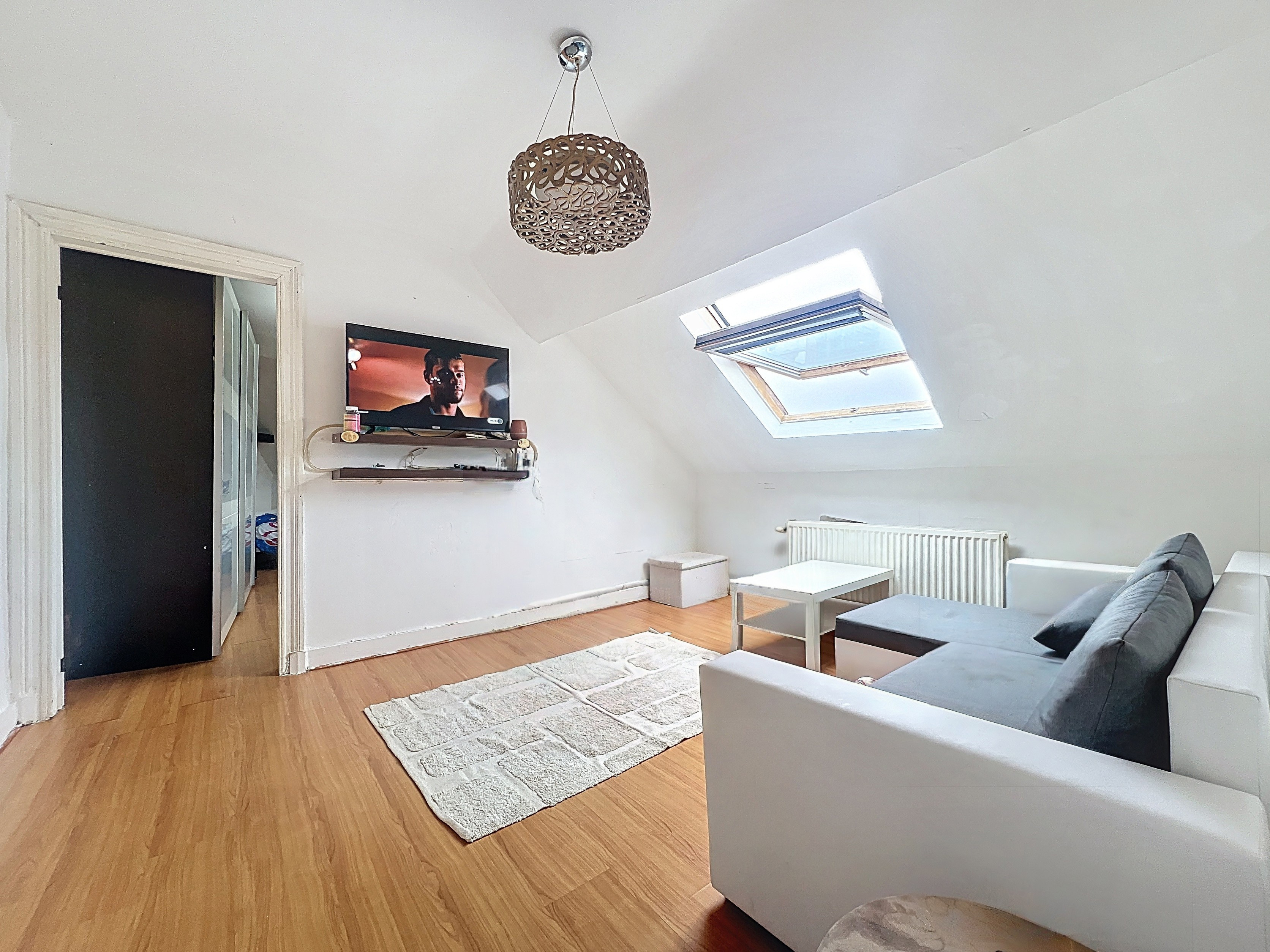Photo 3 sur 3 pour Immeuble à appartements de trois chambres à Anderlecht