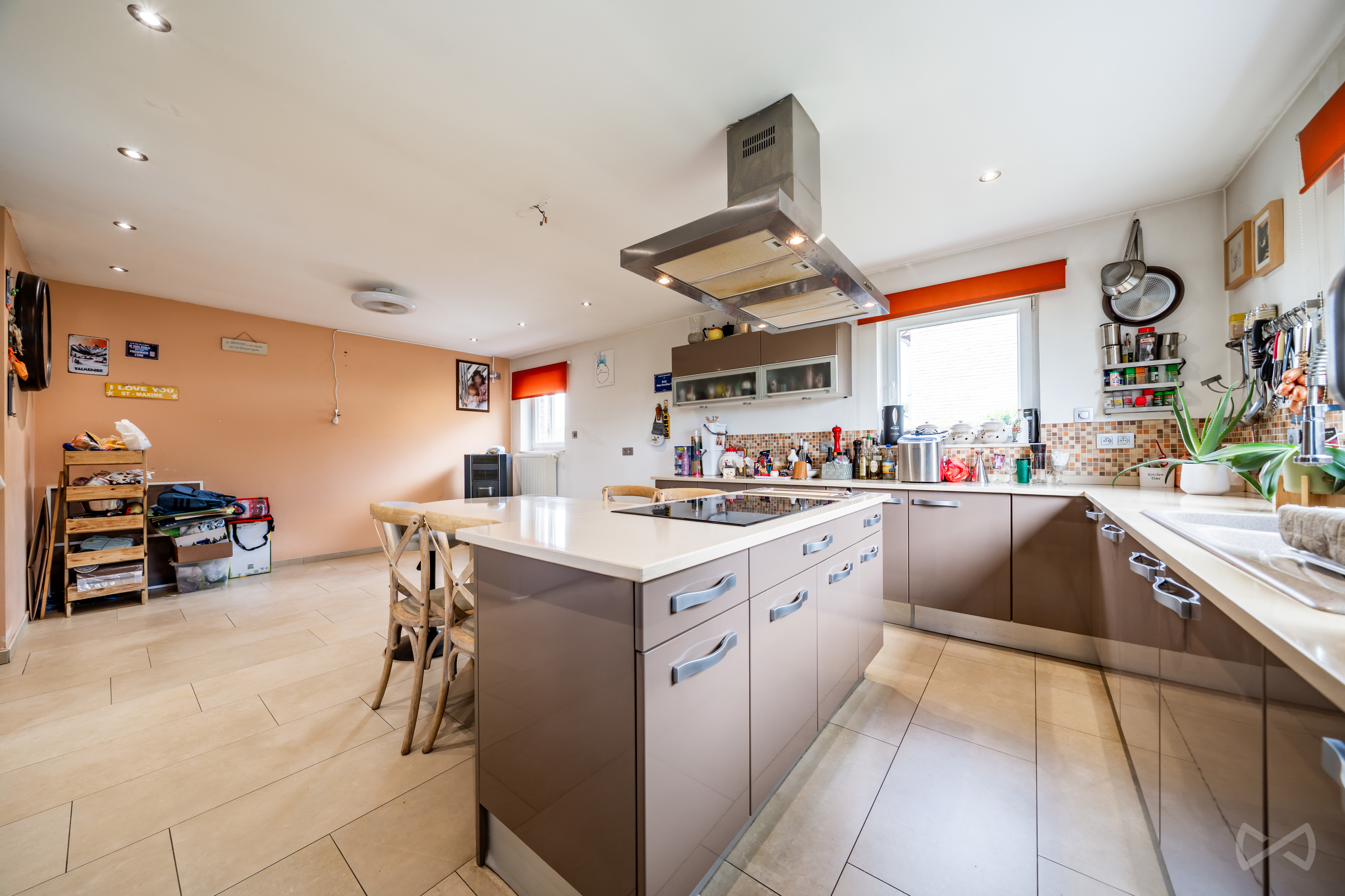 Picture 2 of 4 for Exceptional house with four bedrooms in Courcelles