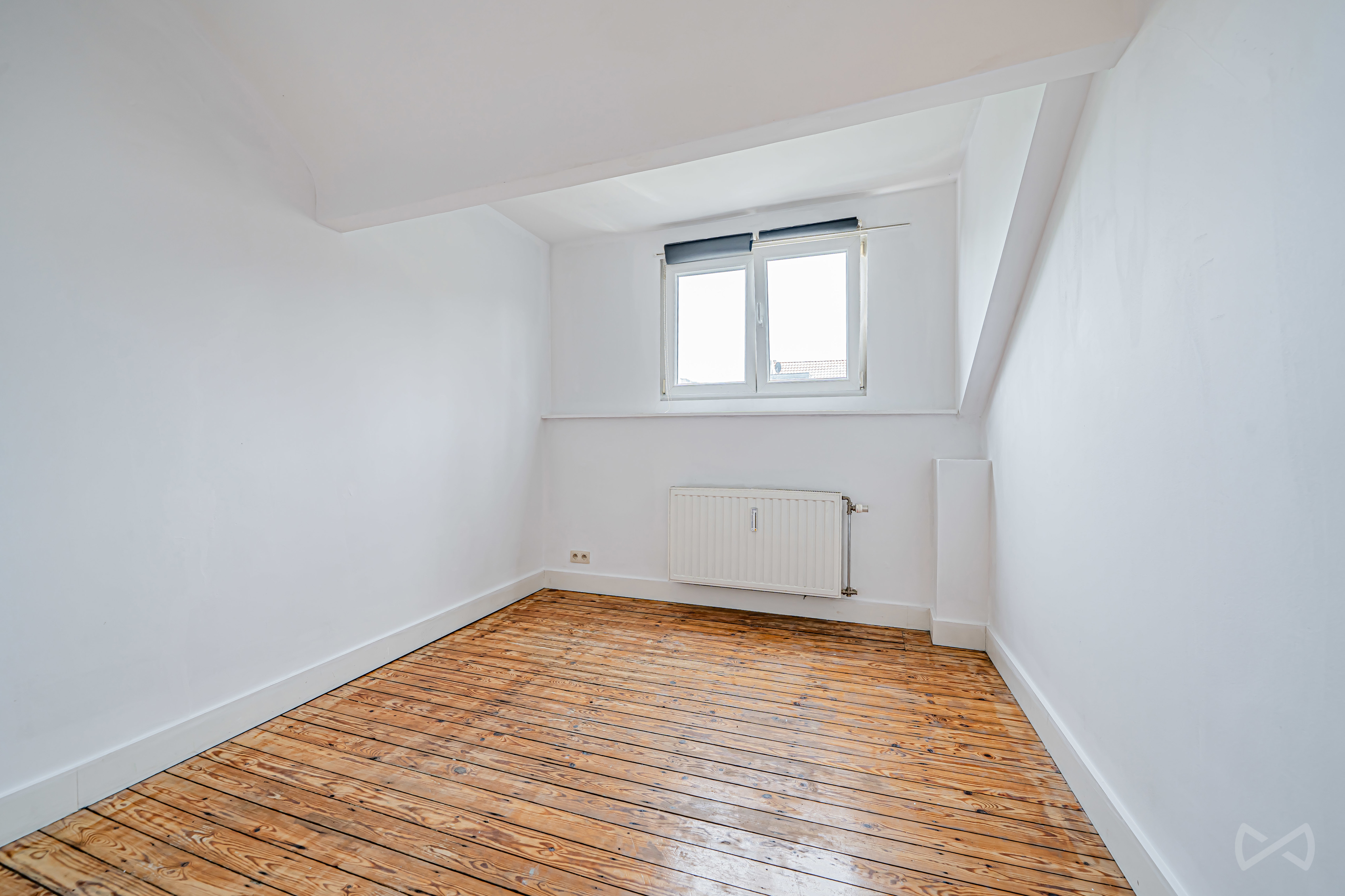 Picture 1 of 4 for Apartment block with four bedrooms in Jette