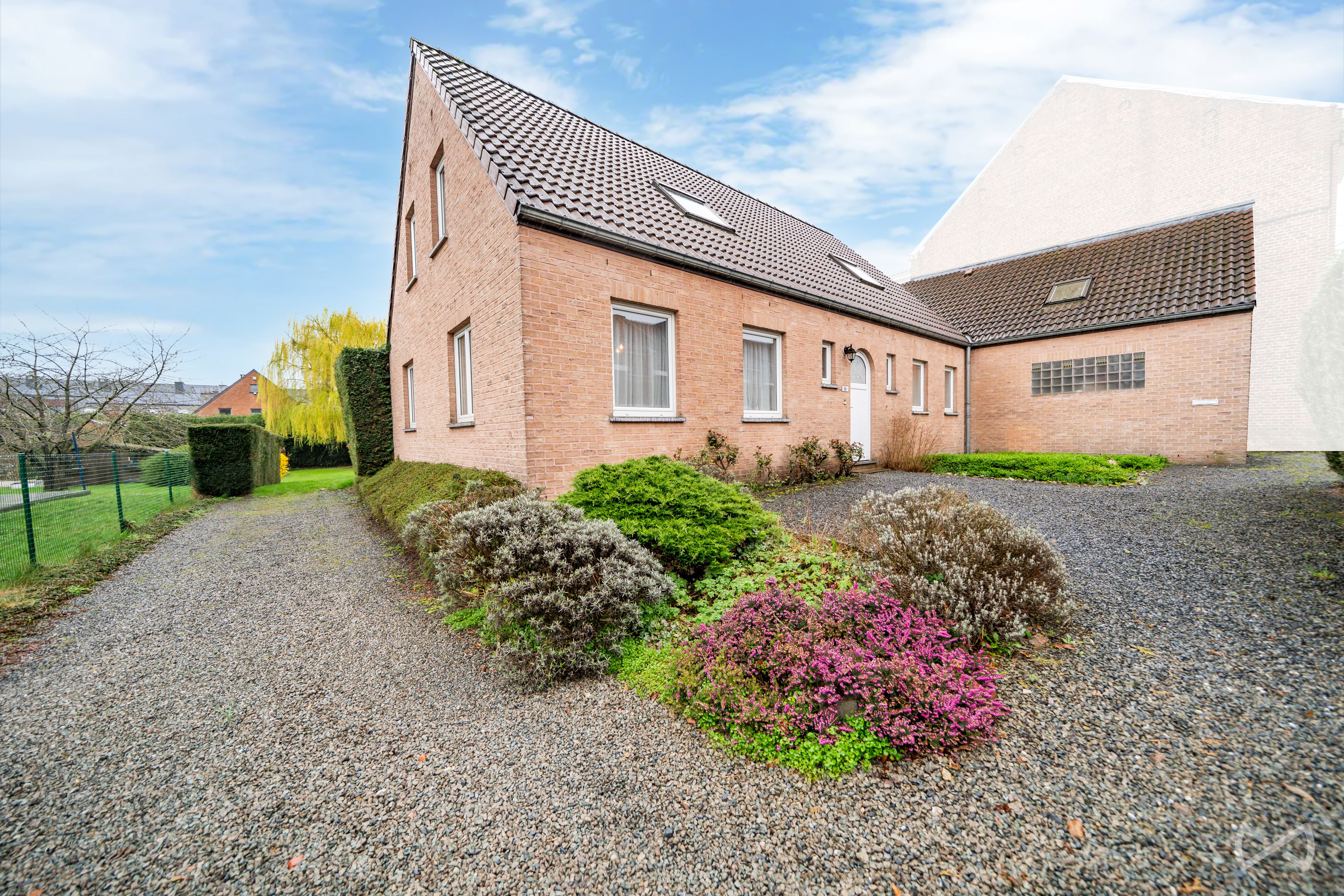 Picture 2 of 3 for Villa with four bedrooms in Mons