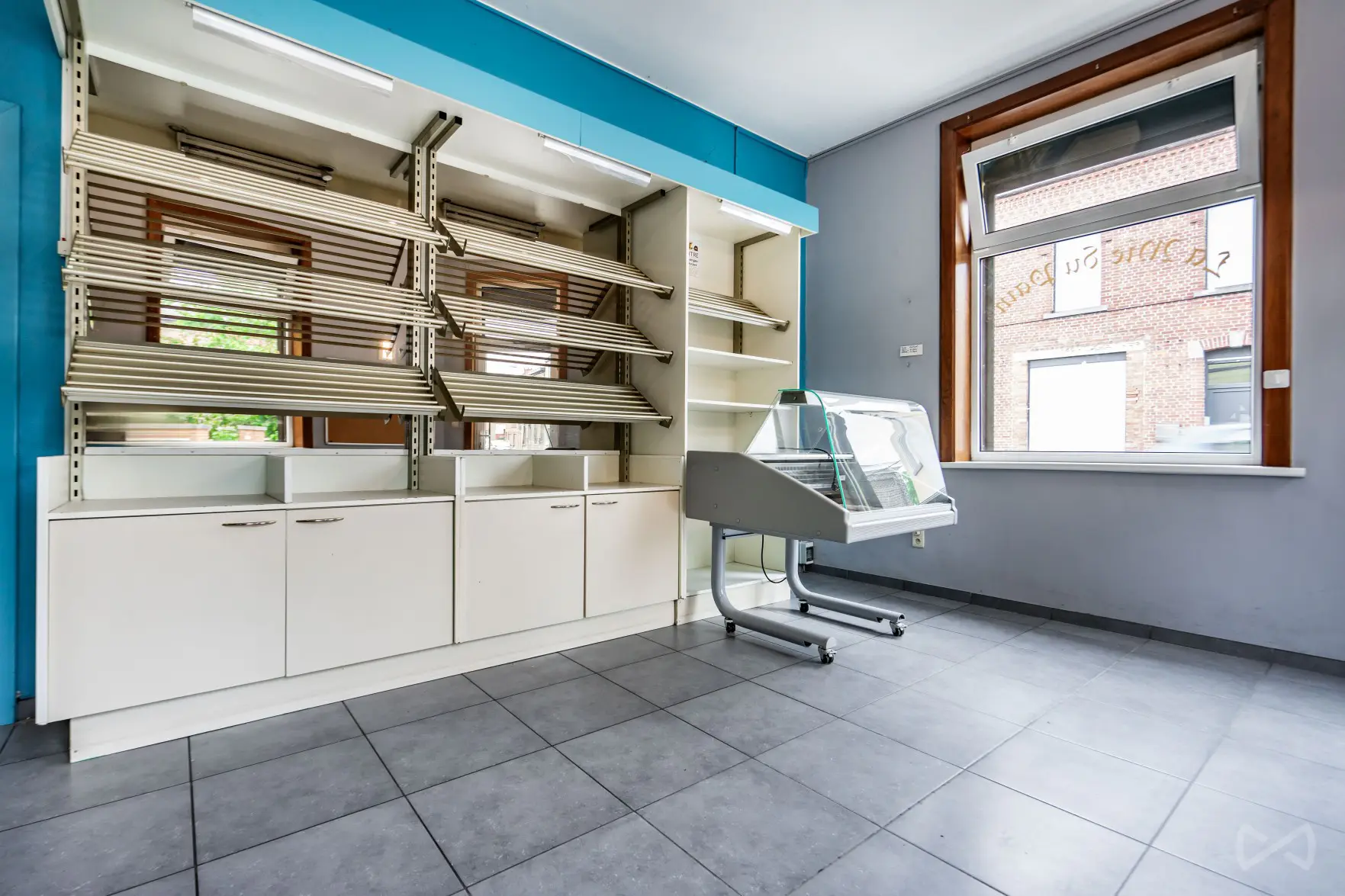 Photo 3 sur 4 pour Immeuble mixte de deux chambres à La Louvière