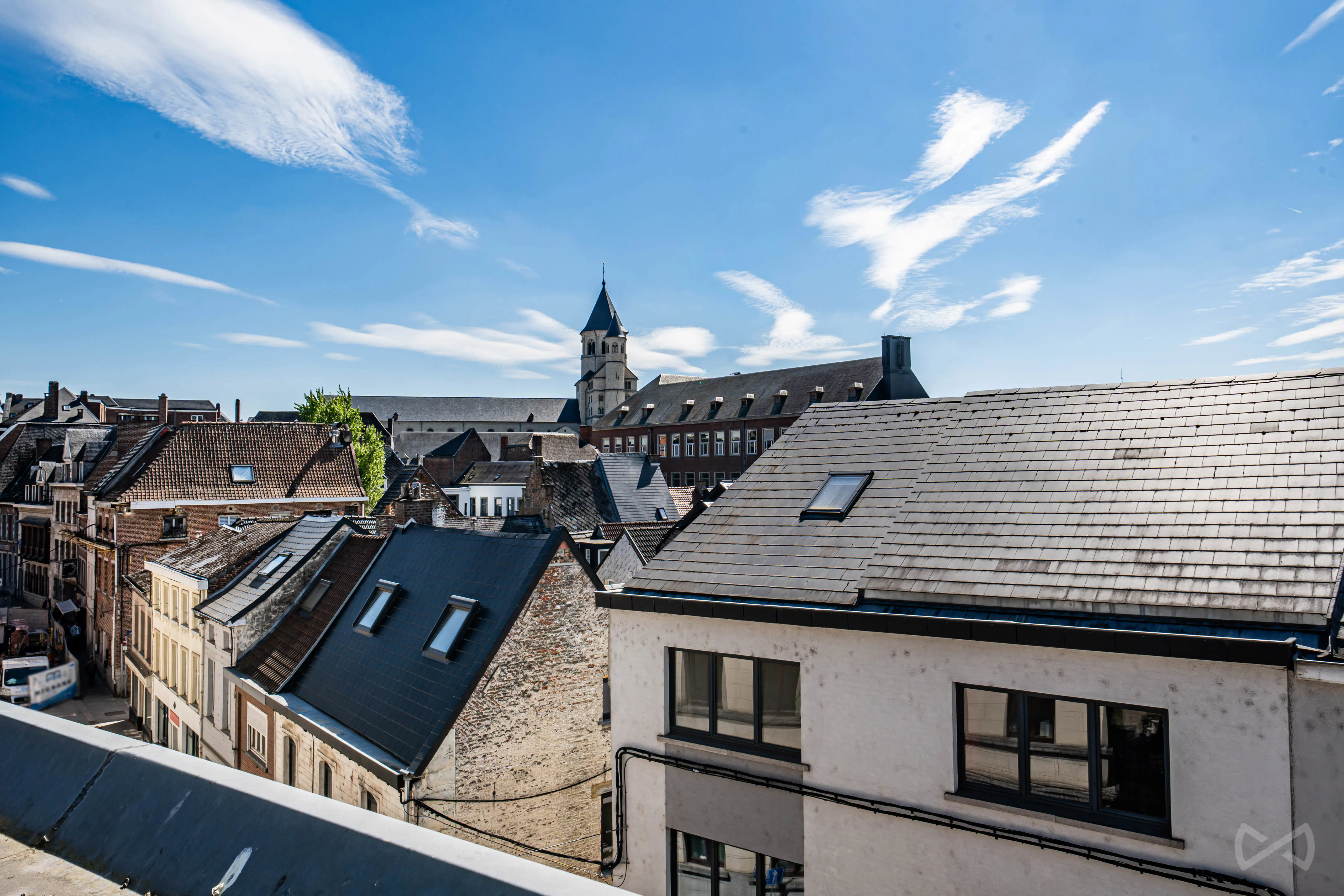Foto 4 van 4 van Gebouw voor gemengd gebruik met vijf slaapkamers in Nivelles