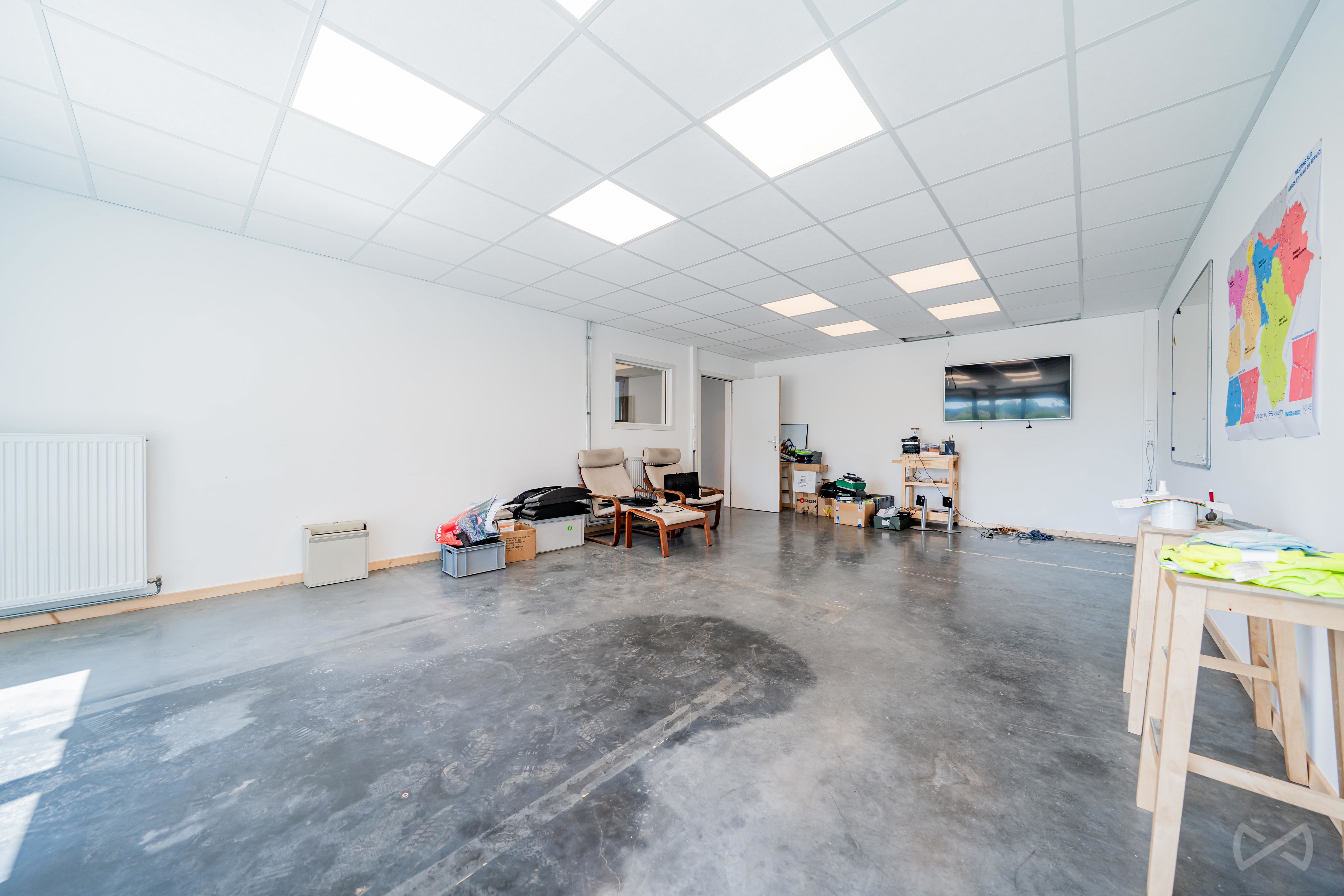 Photo 3 sur 4 pour Bureau et entrepôt à Vieuxville