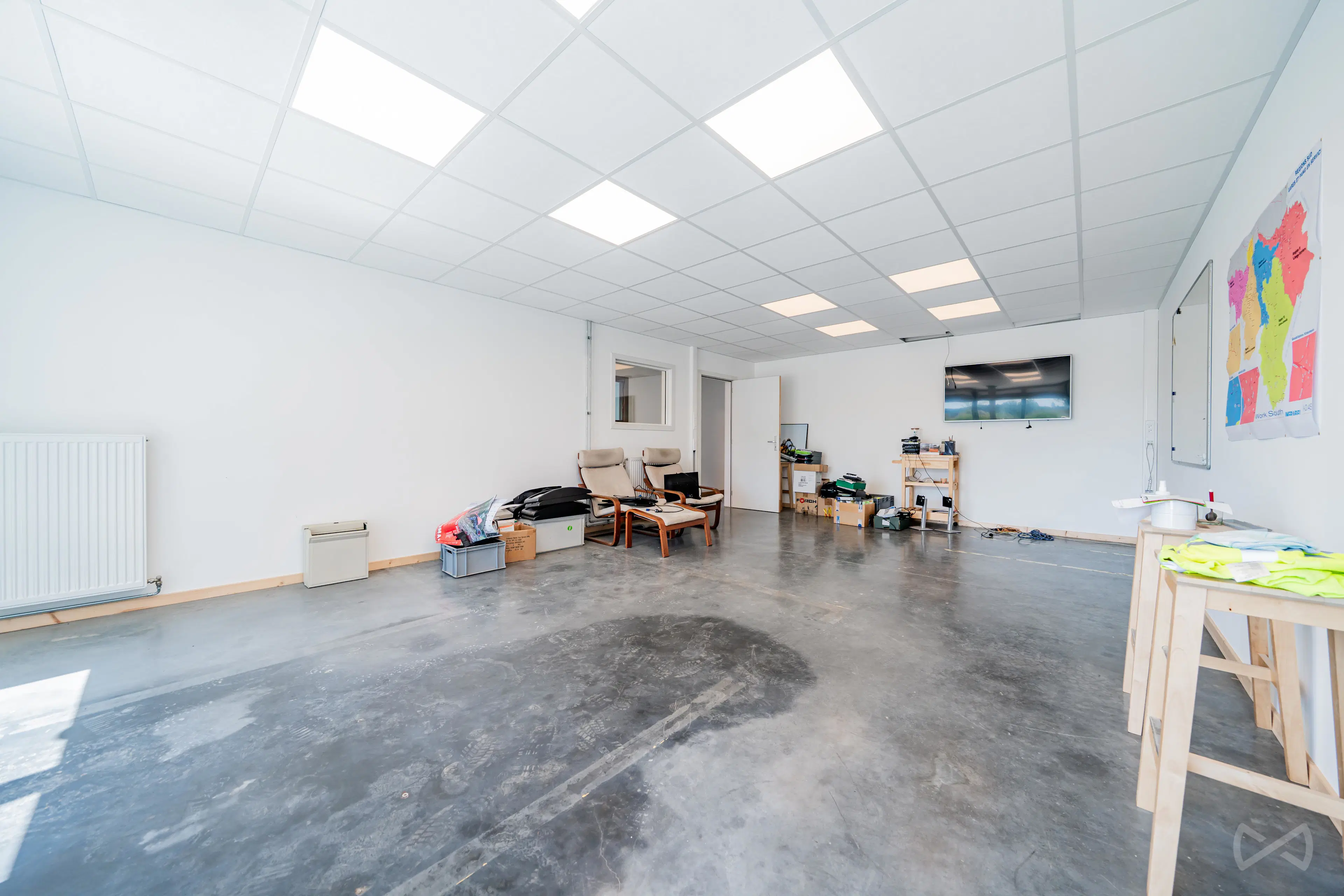 Photo 3 sur 4 pour Bureau et entrepôt à Vieuxville