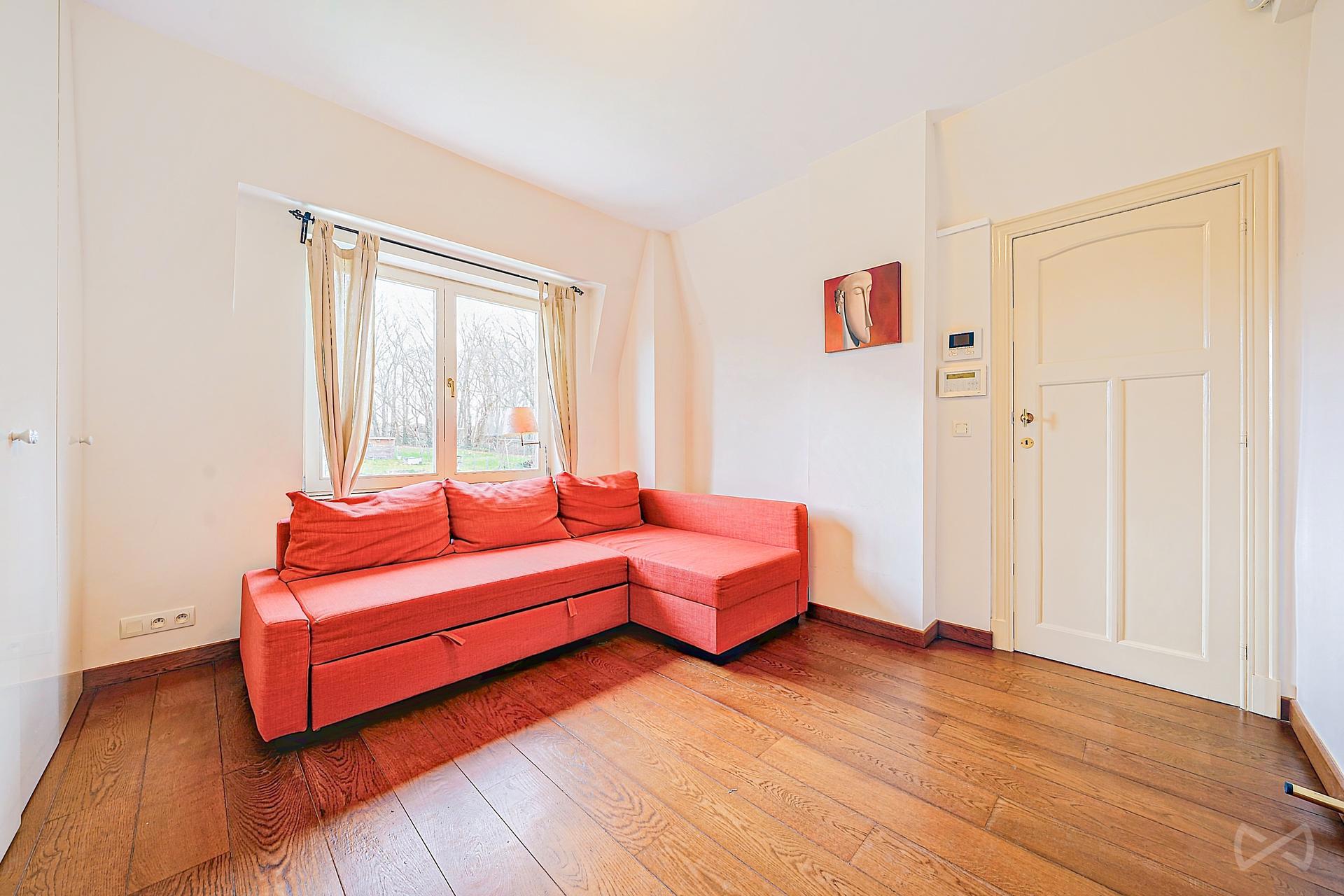 Picture 1 of 4 for House with six bedrooms in Genappe