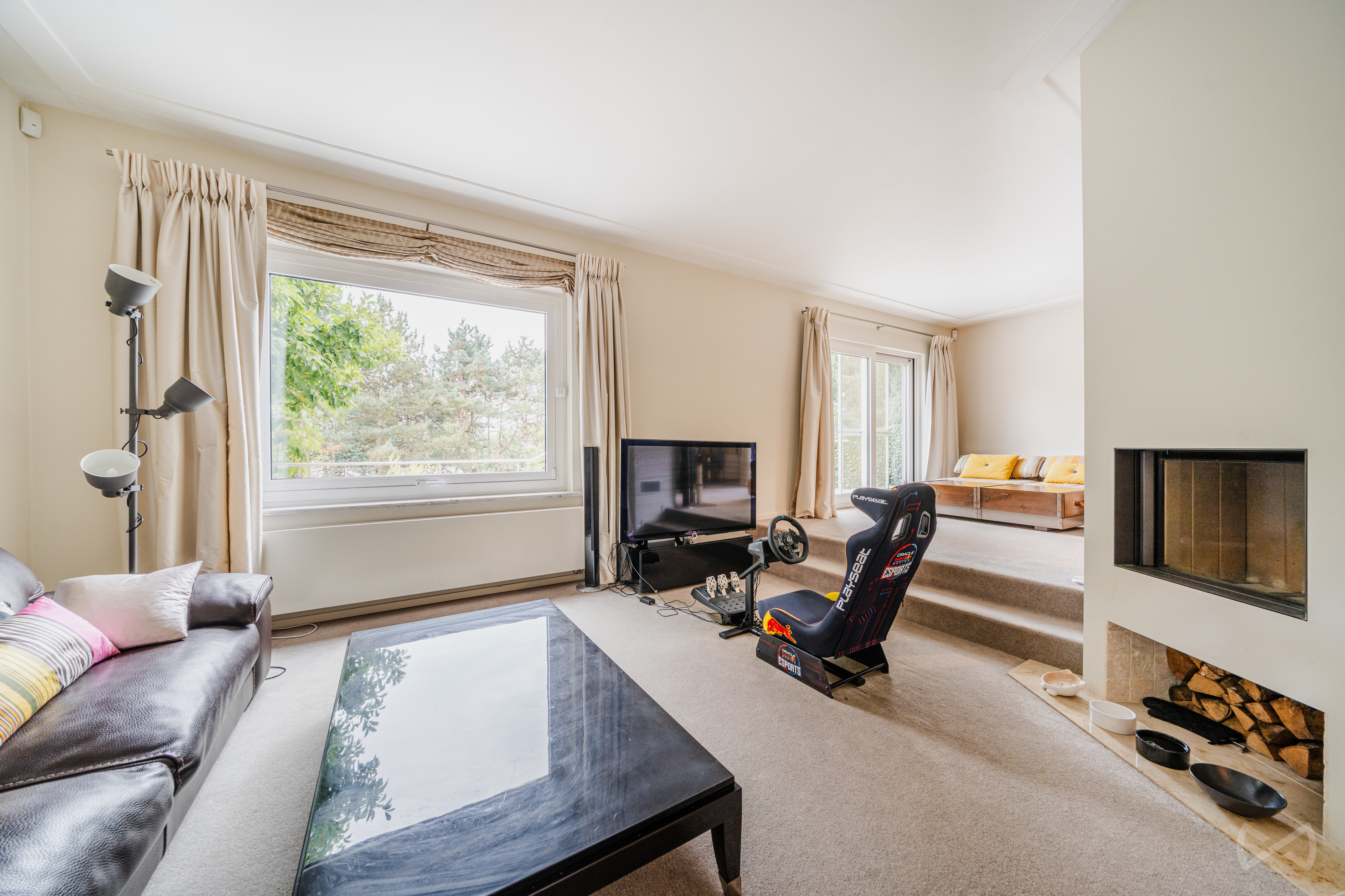 Picture 3 of 4 for Villa with five bedrooms in Waterloo