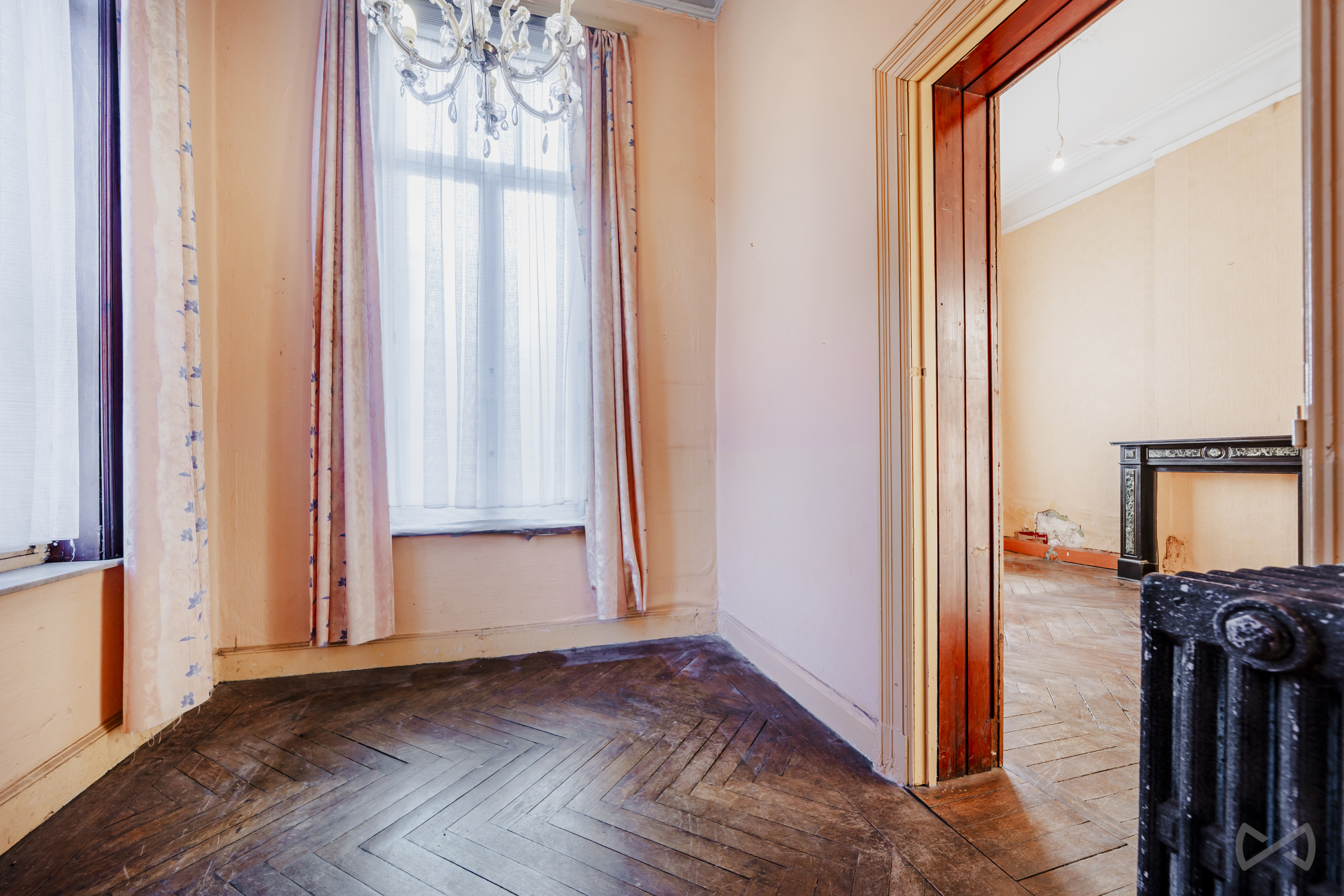 Foto 3 van 4 van Herenhuis met vier slaapkamers in Écaussinnes