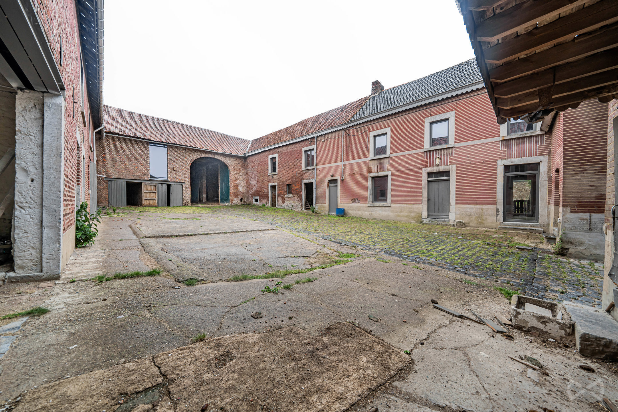 Picture 1 of 4 for Villa farmtype with three bedrooms in Berloz Rosoux-Crenwick