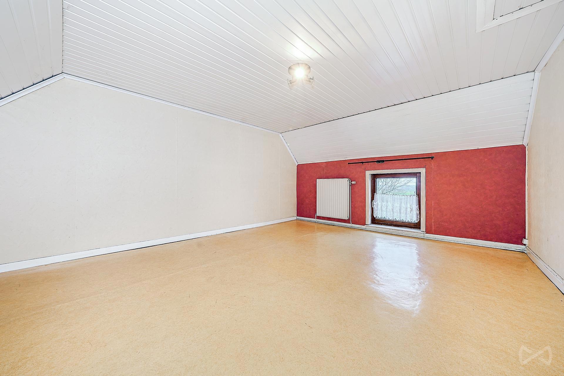 Picture 1 of 4 for House with three bedrooms in Thirimont