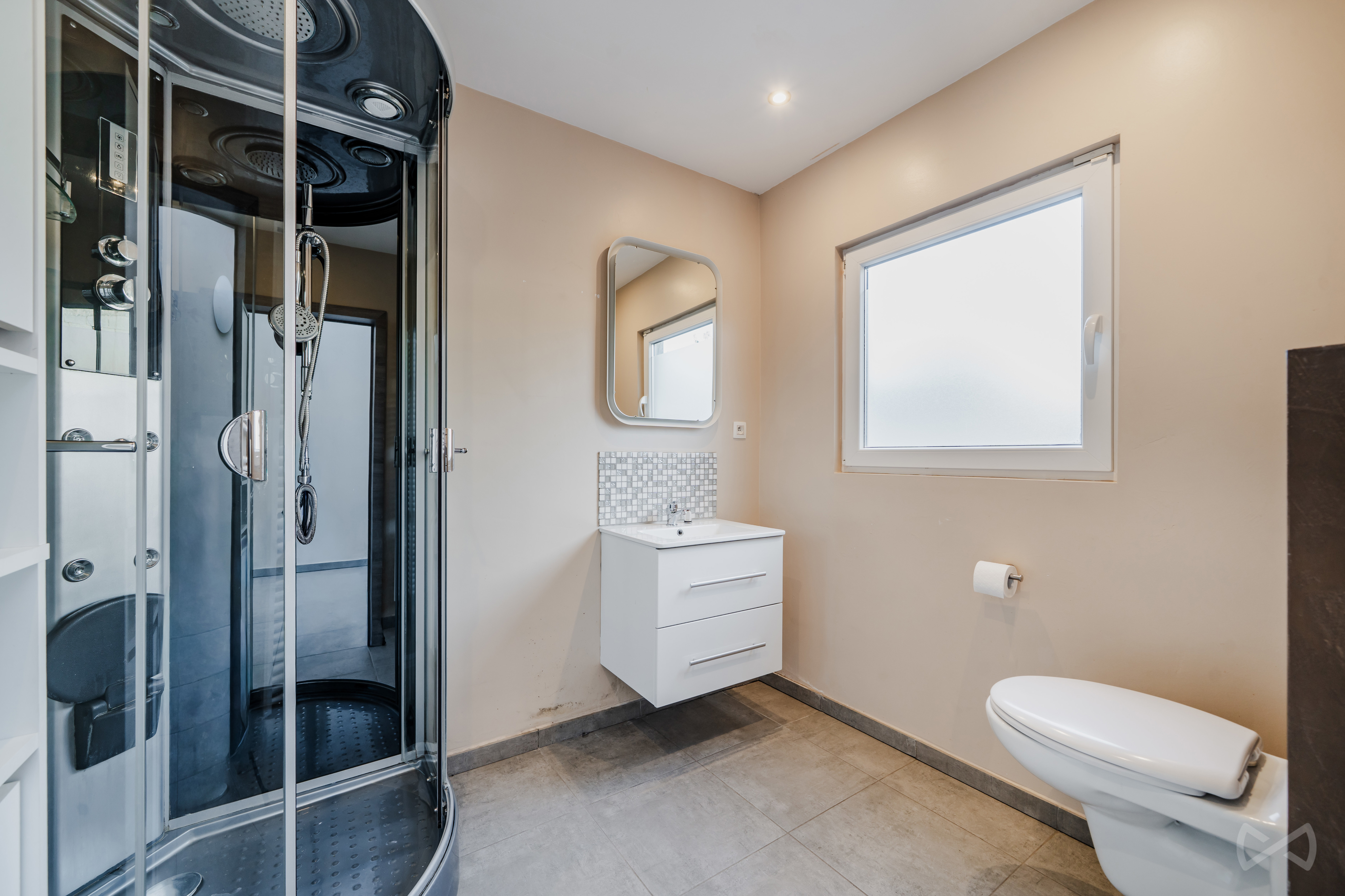 Picture 2 of 4 for House with four bedrooms in Marcinelle