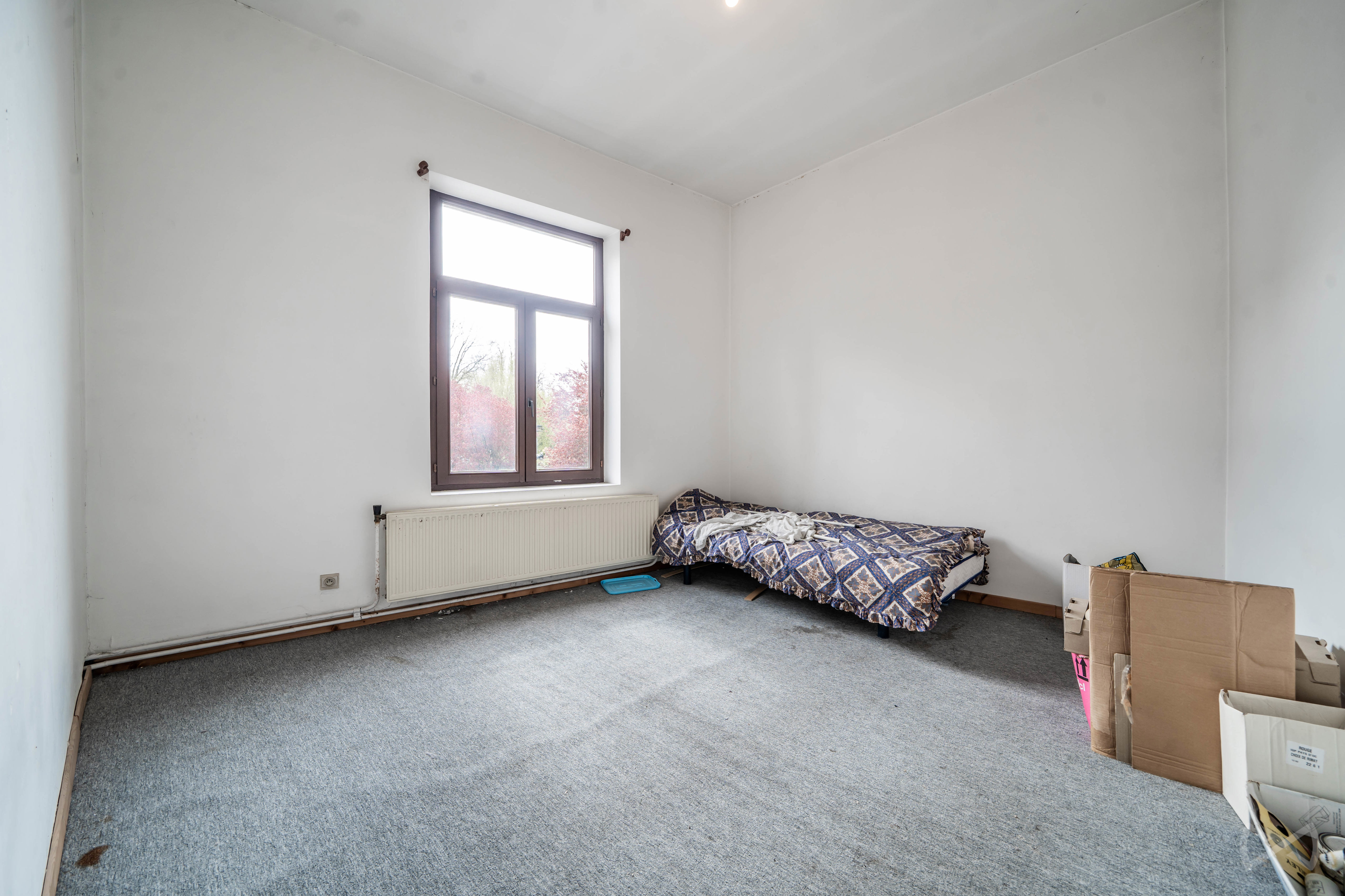 Photo 4 sur 4 pour Immeuble mixte de deux chambres à Marchienne-au-Pont
