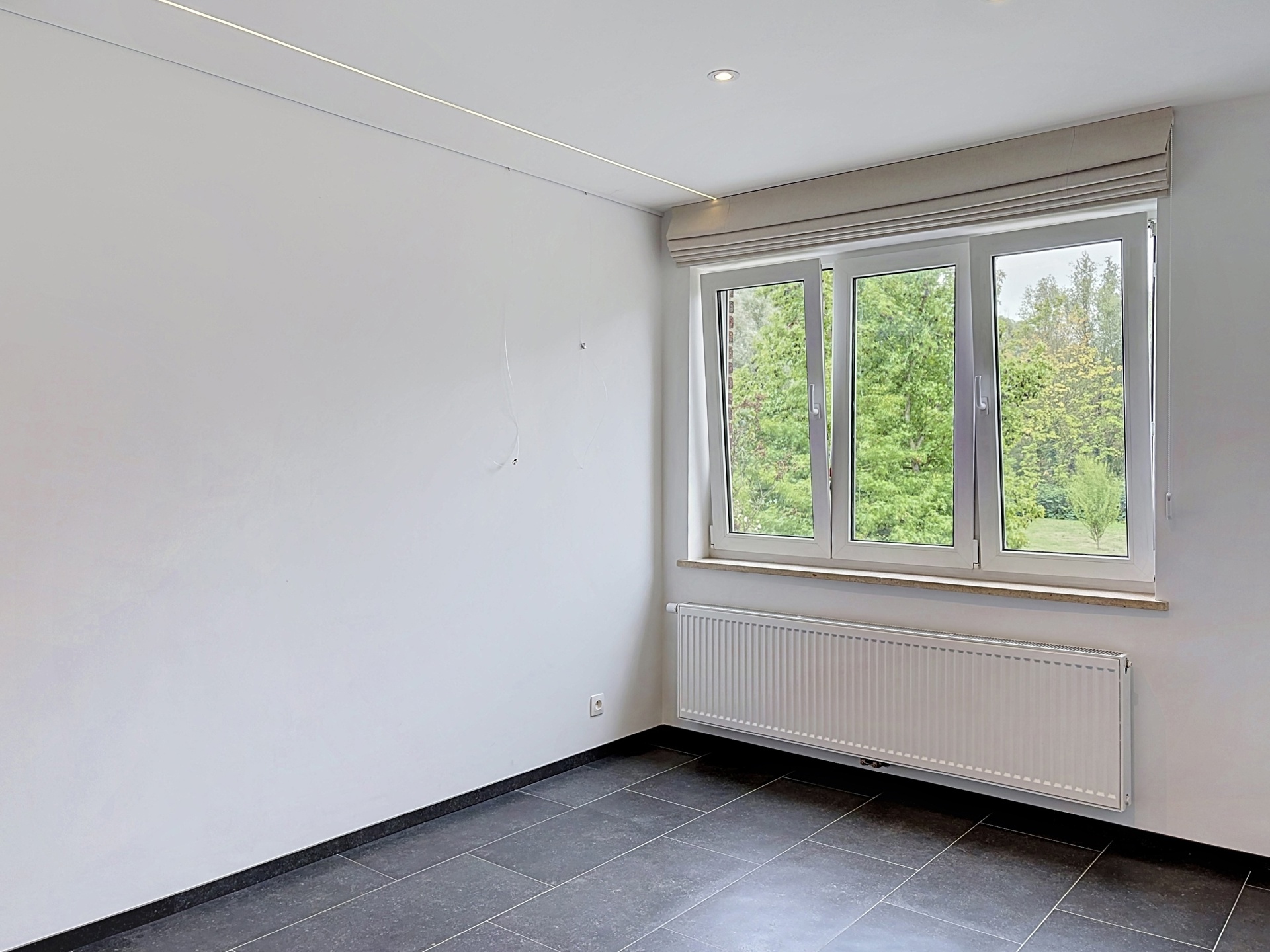 Picture 4 of 4 for House with four bedrooms in Charleroi