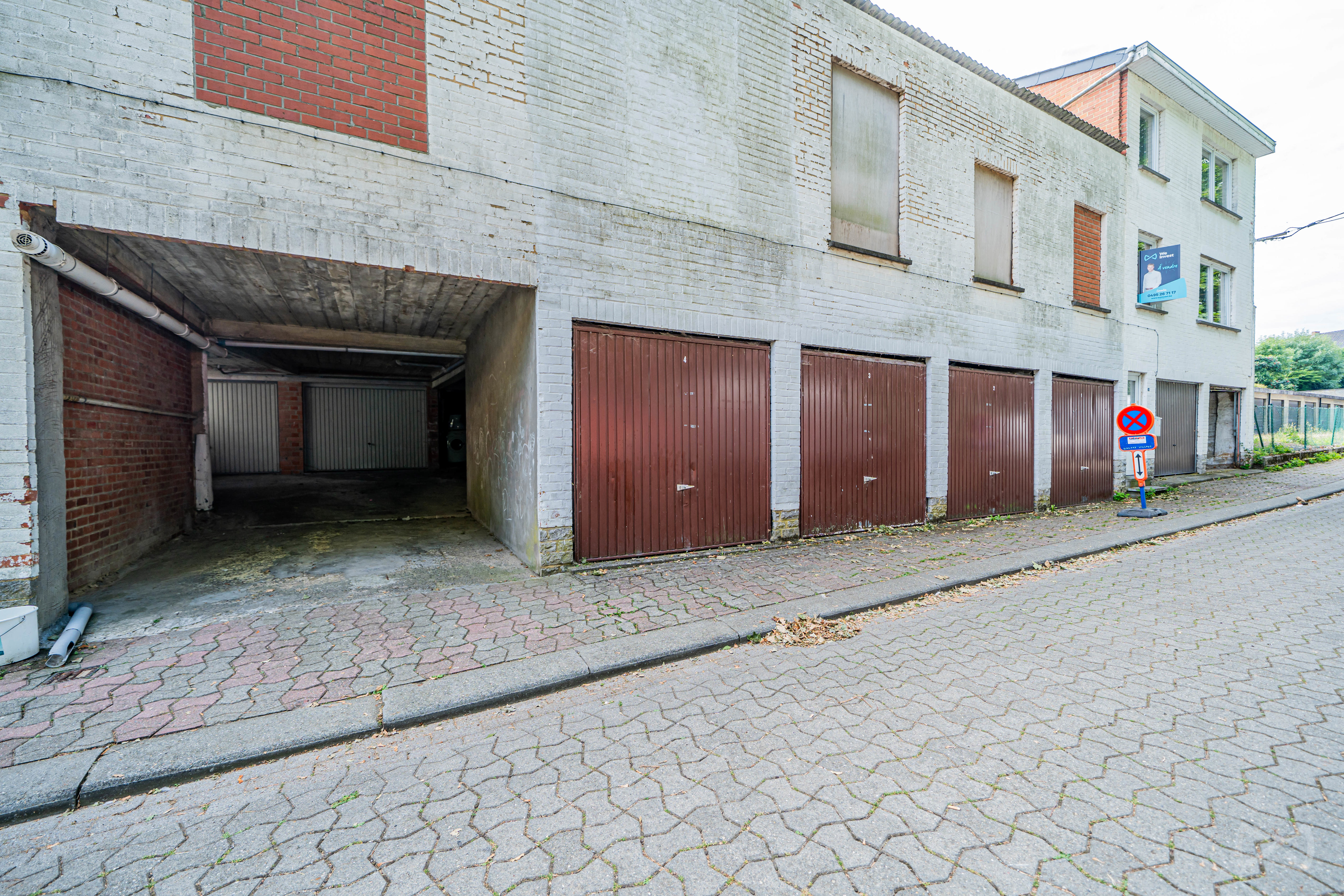 Foto 2 van 4 van Gebouw voor gemengd gebruik met vier slaapkamers in Braine-le-comte