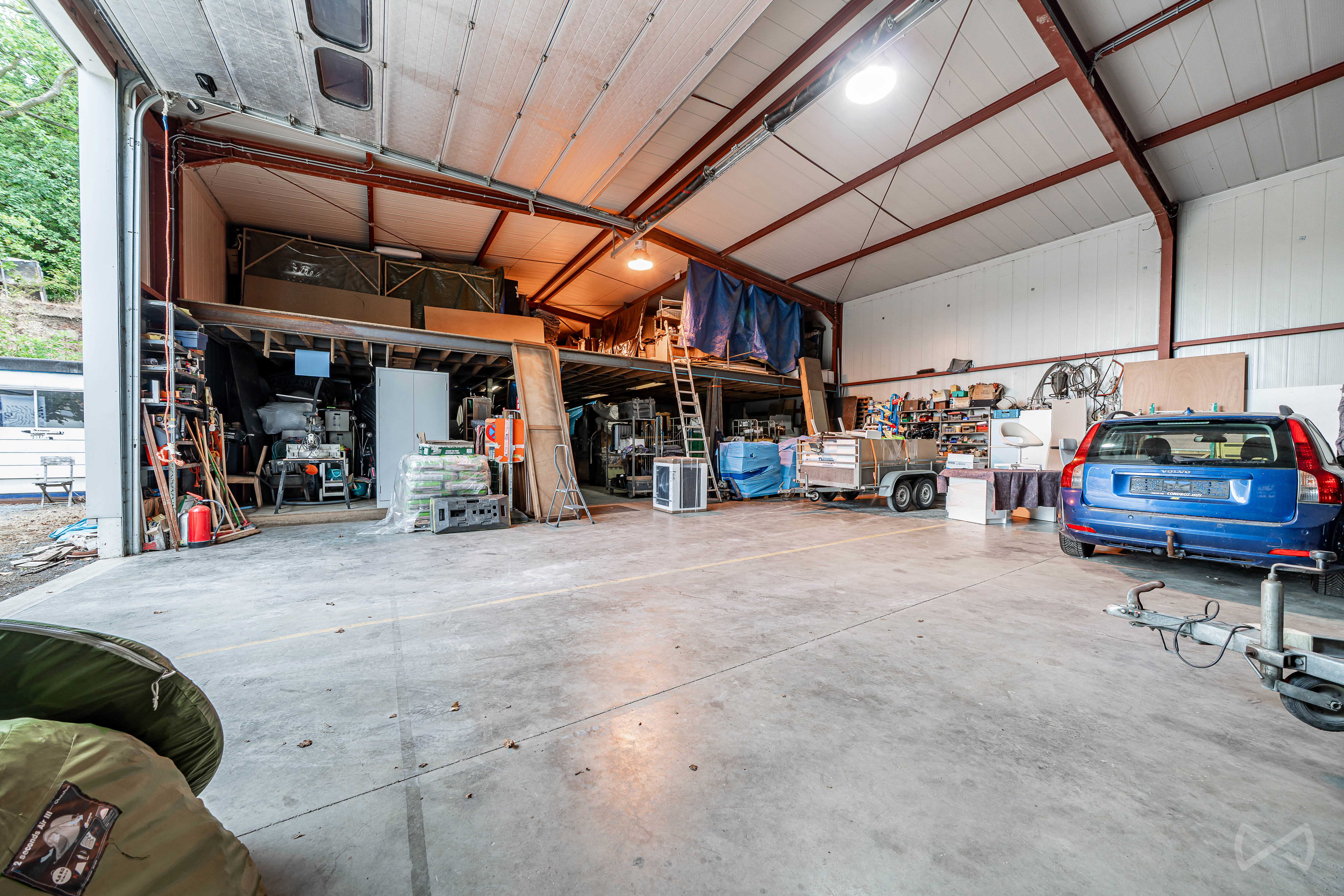 Picture 1 of 4 for Warehouse in Tihange