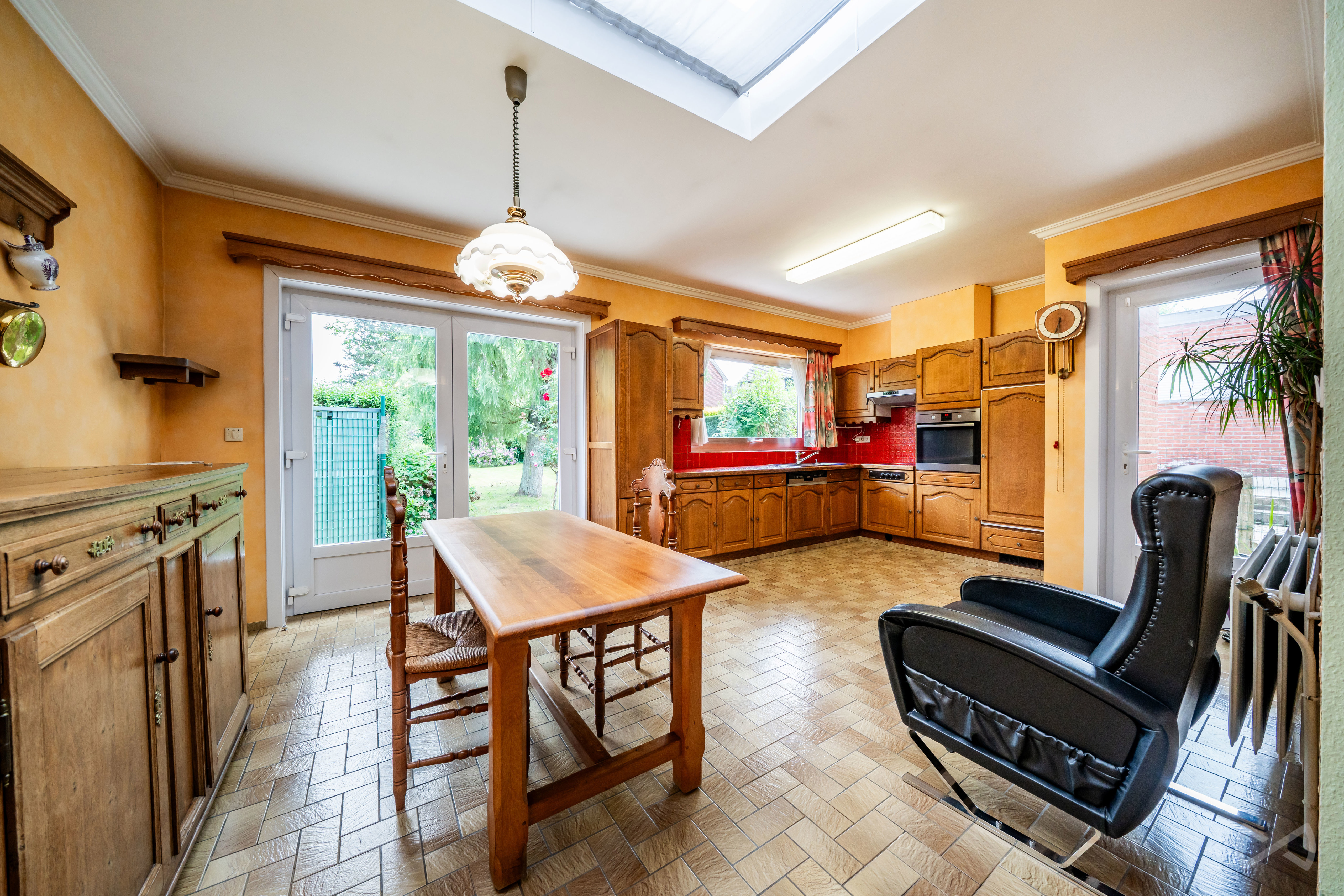 Photo 3 sur 4 pour Maison de trois chambres à Mont-sur-marchienne