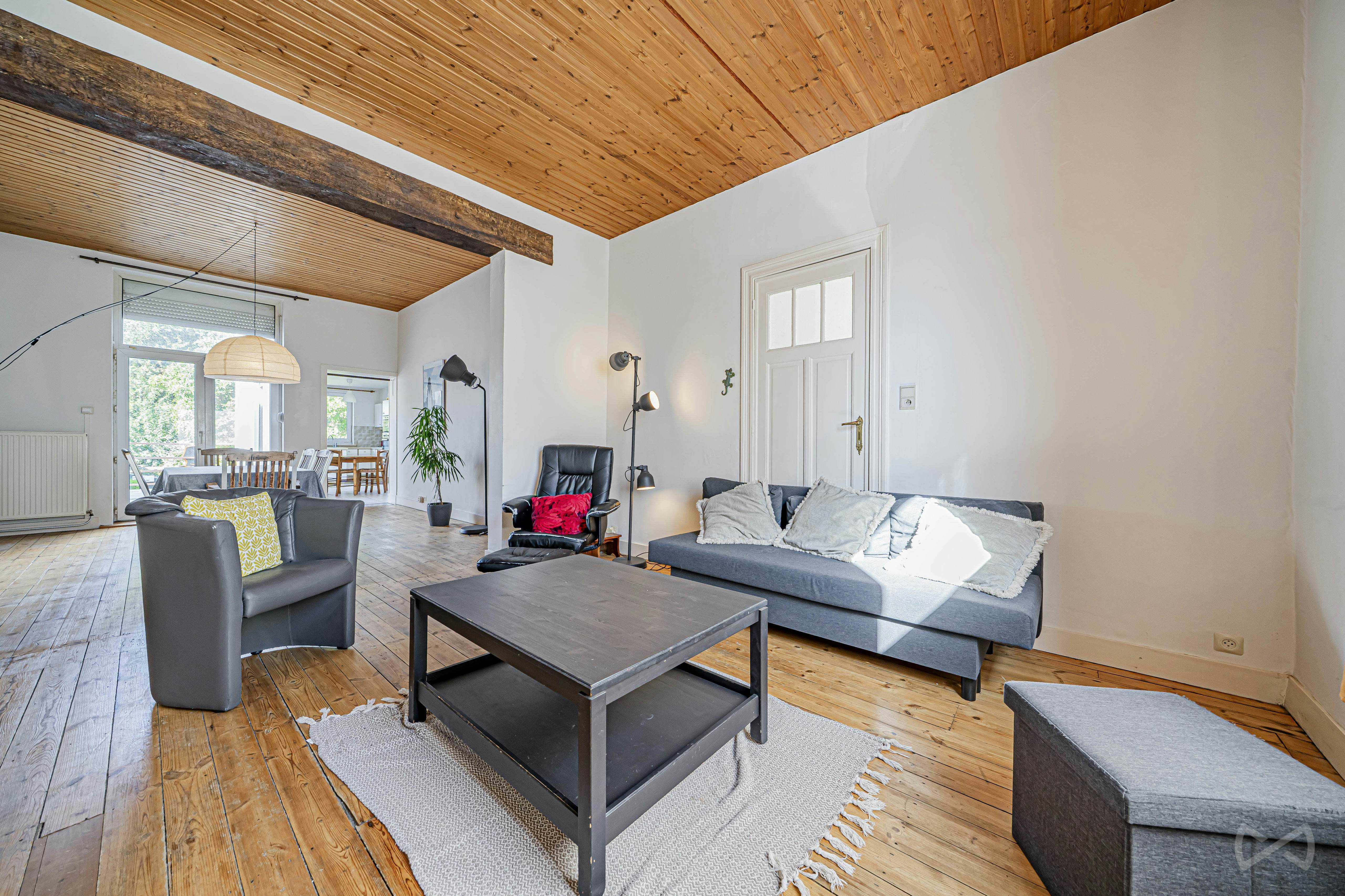 Photo 2 sur 4 pour Maison de quatre chambres à Waterloo