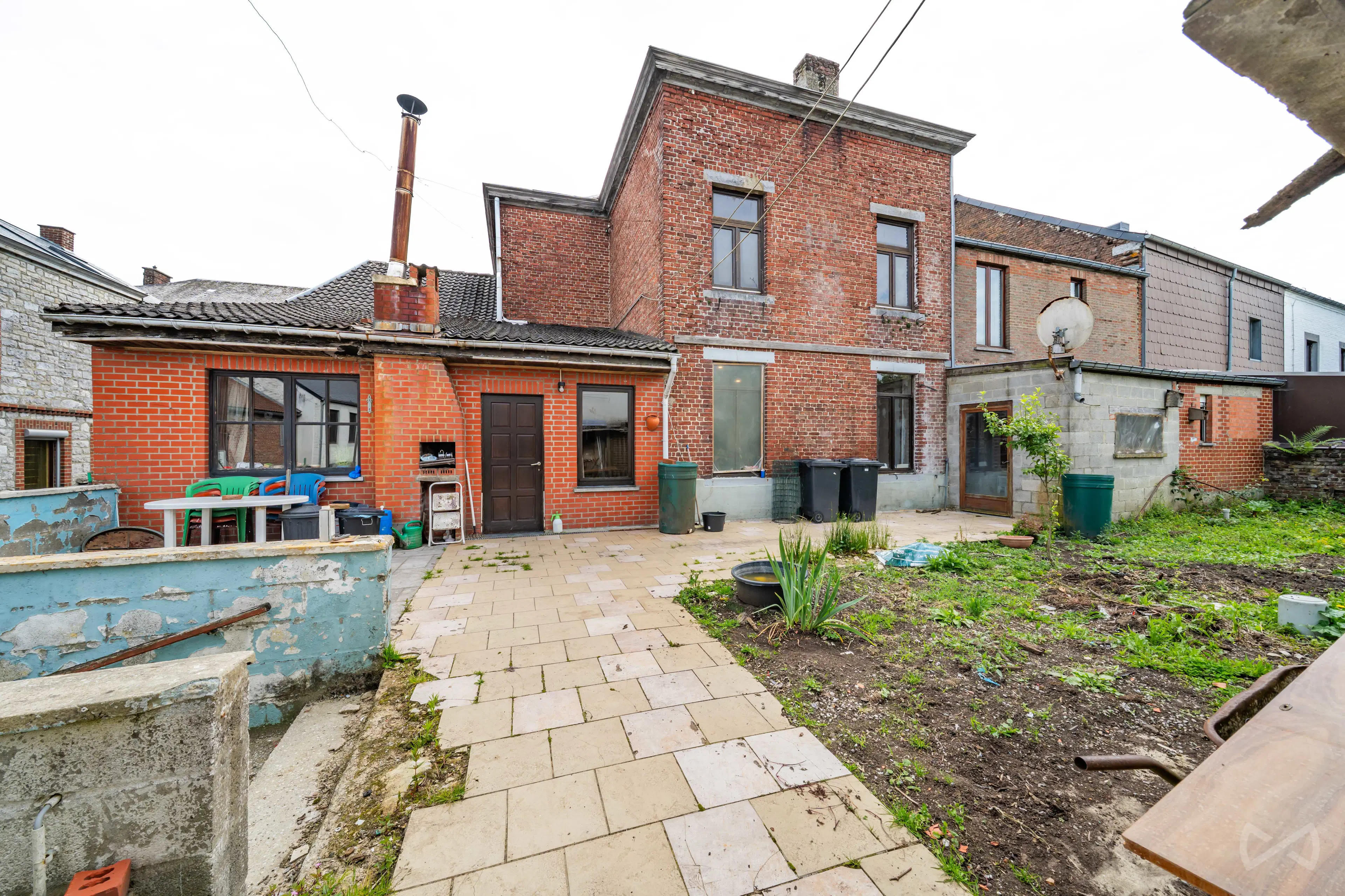 Picture 4 of 4 for Multi-purpose building with four bedrooms in Morialmé