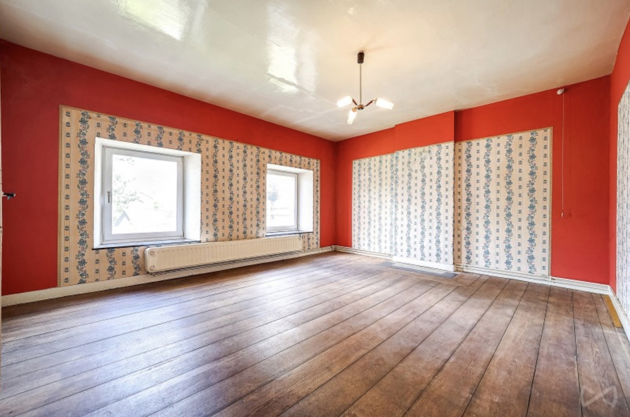 Foto 1 van 4 van Gebouw voor gemengd gebruik met vier slaapkamers in Xhoris