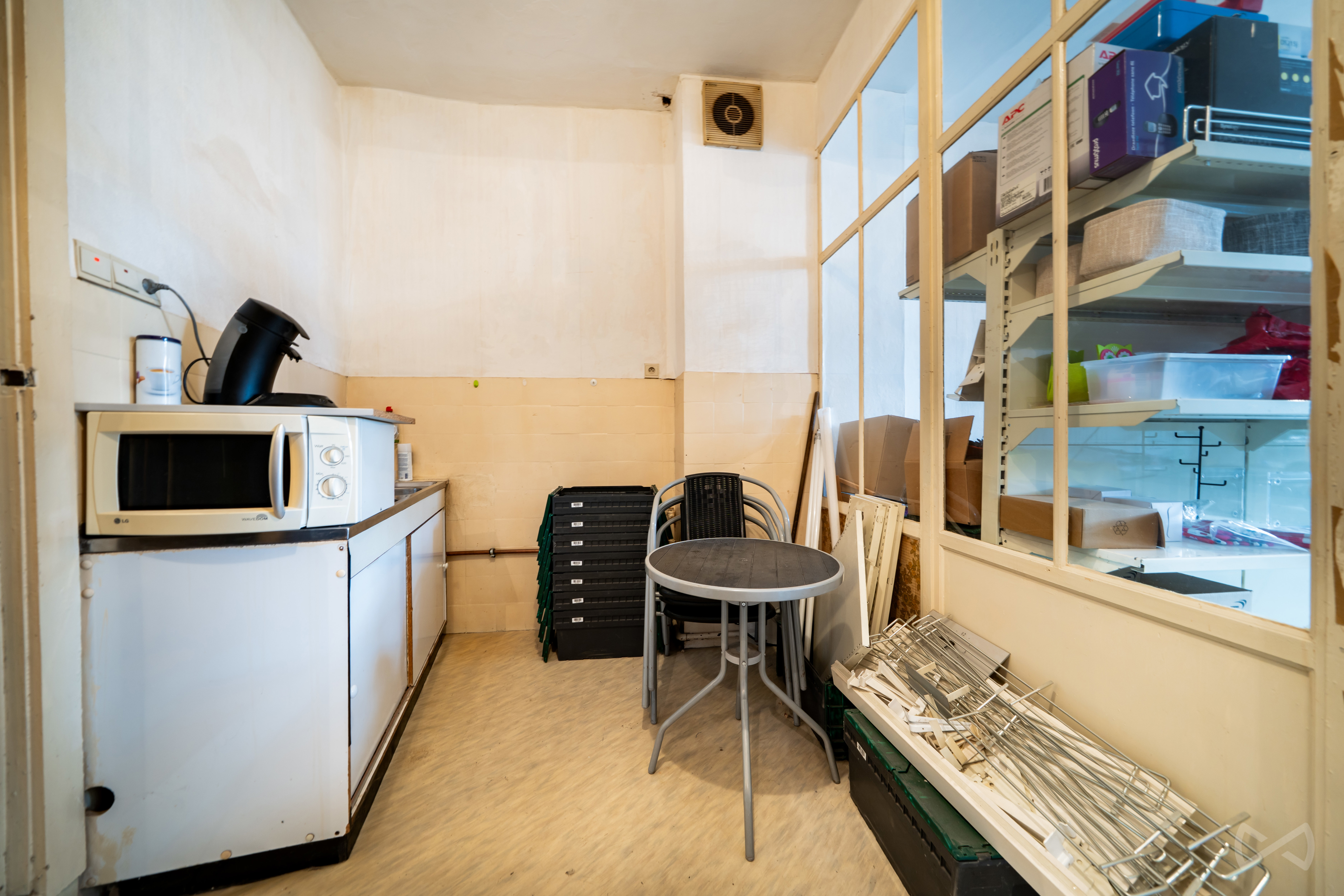 Picture 3 of 4 for Multi-purpose building with two bedrooms in Ath