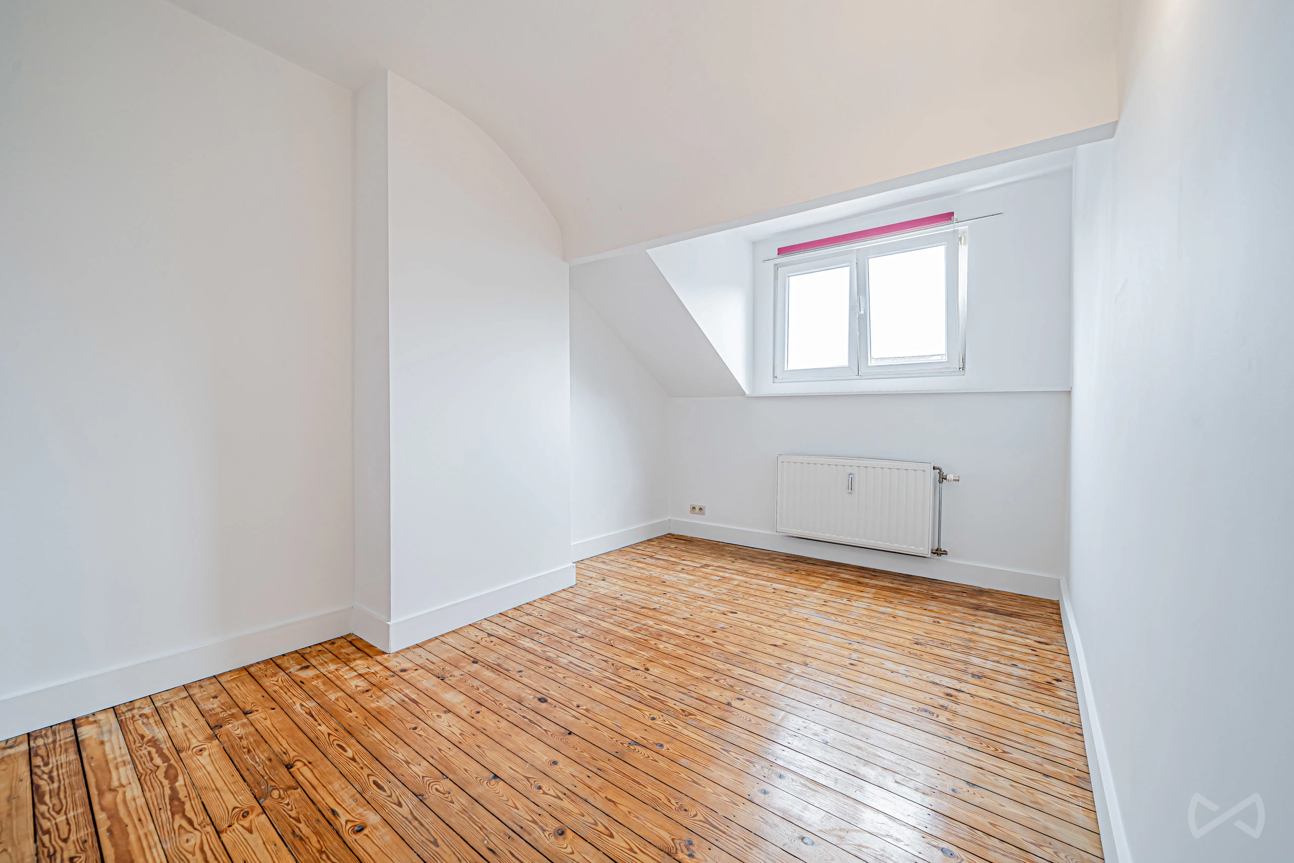 Picture 2 of 4 for Apartment block with four bedrooms in Jette