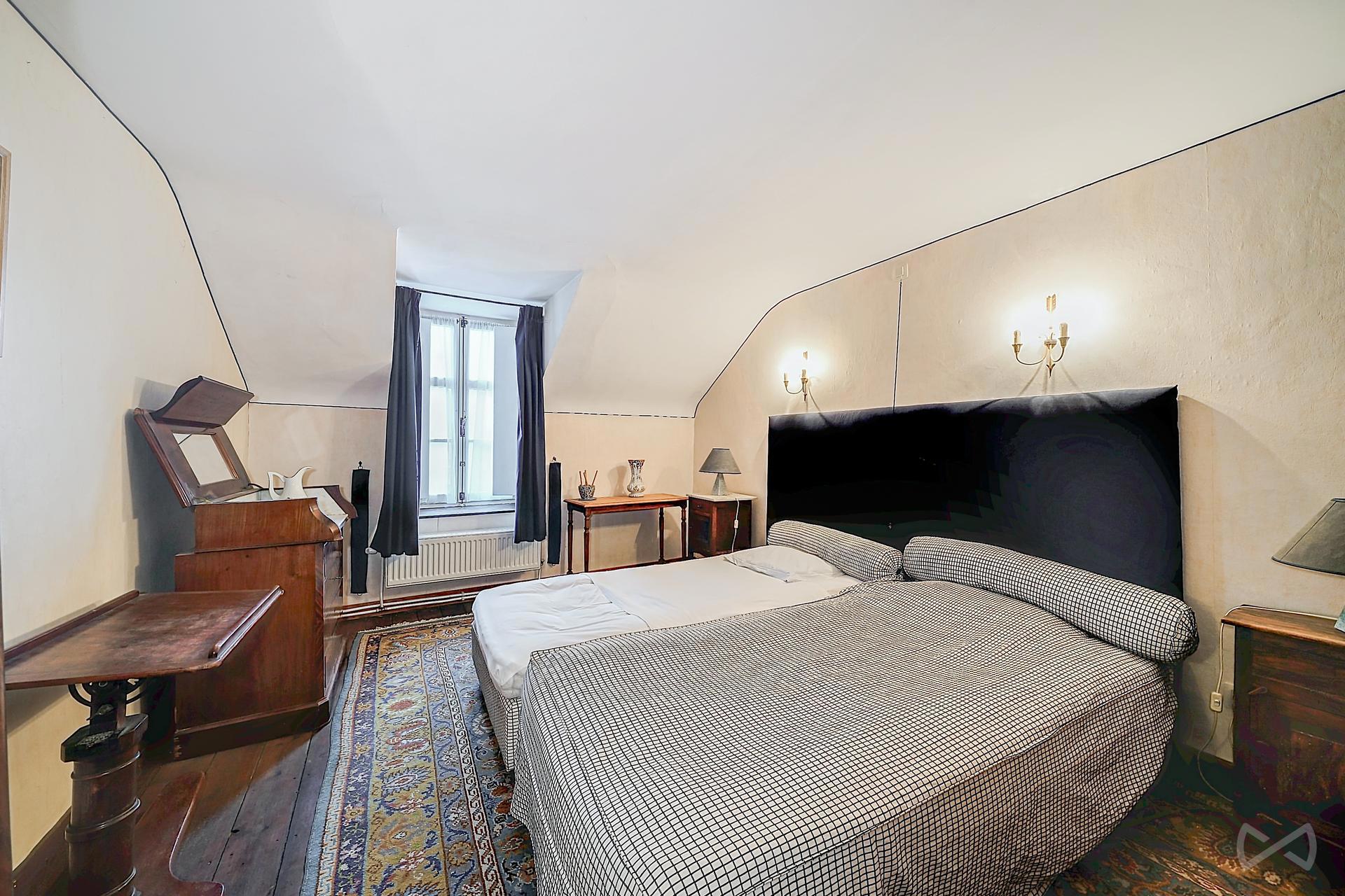 Picture 1 of 4 for House with six bedrooms in Momignies