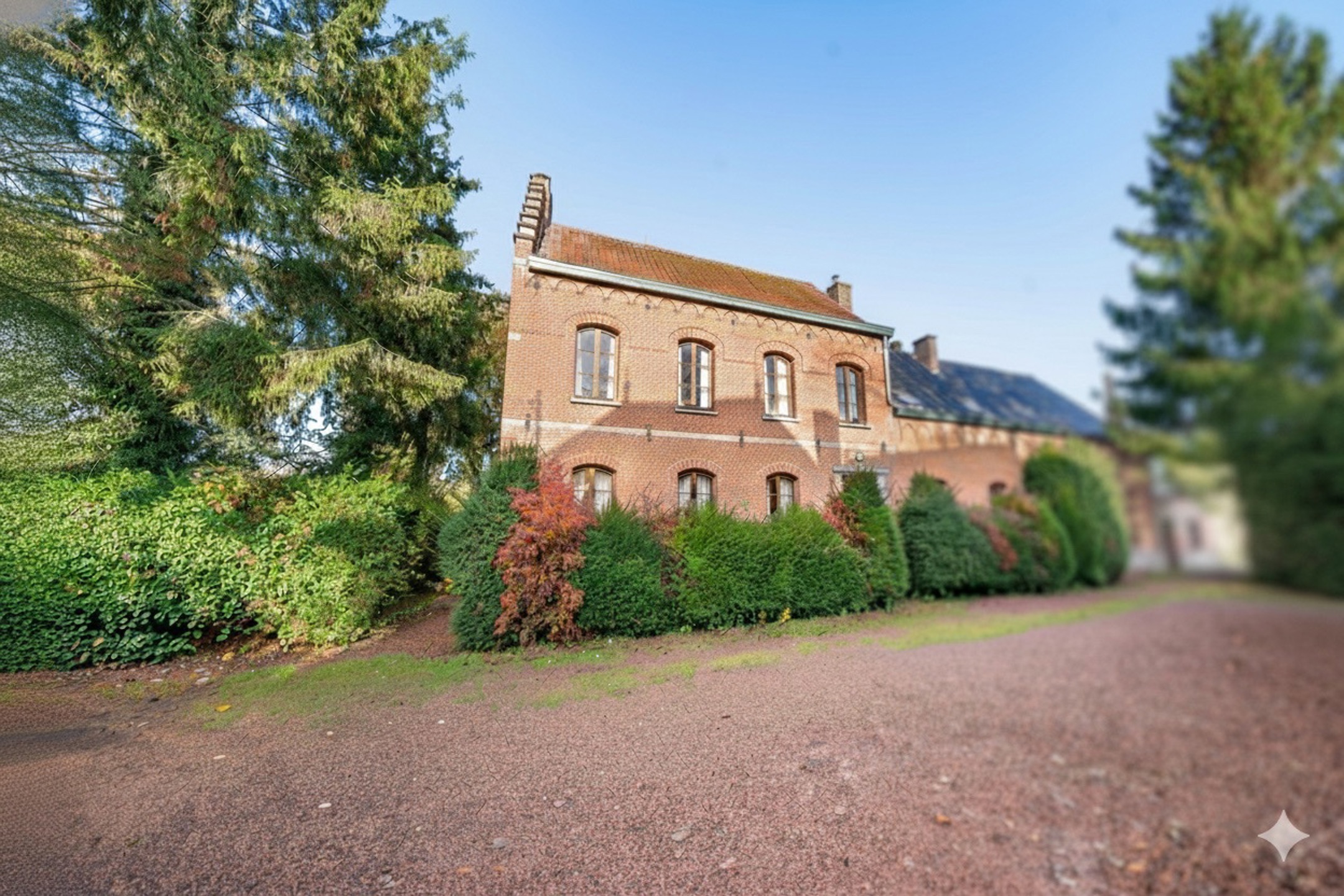 Photo 3 sur 3 pour Maison de quatre chambres à Lombise