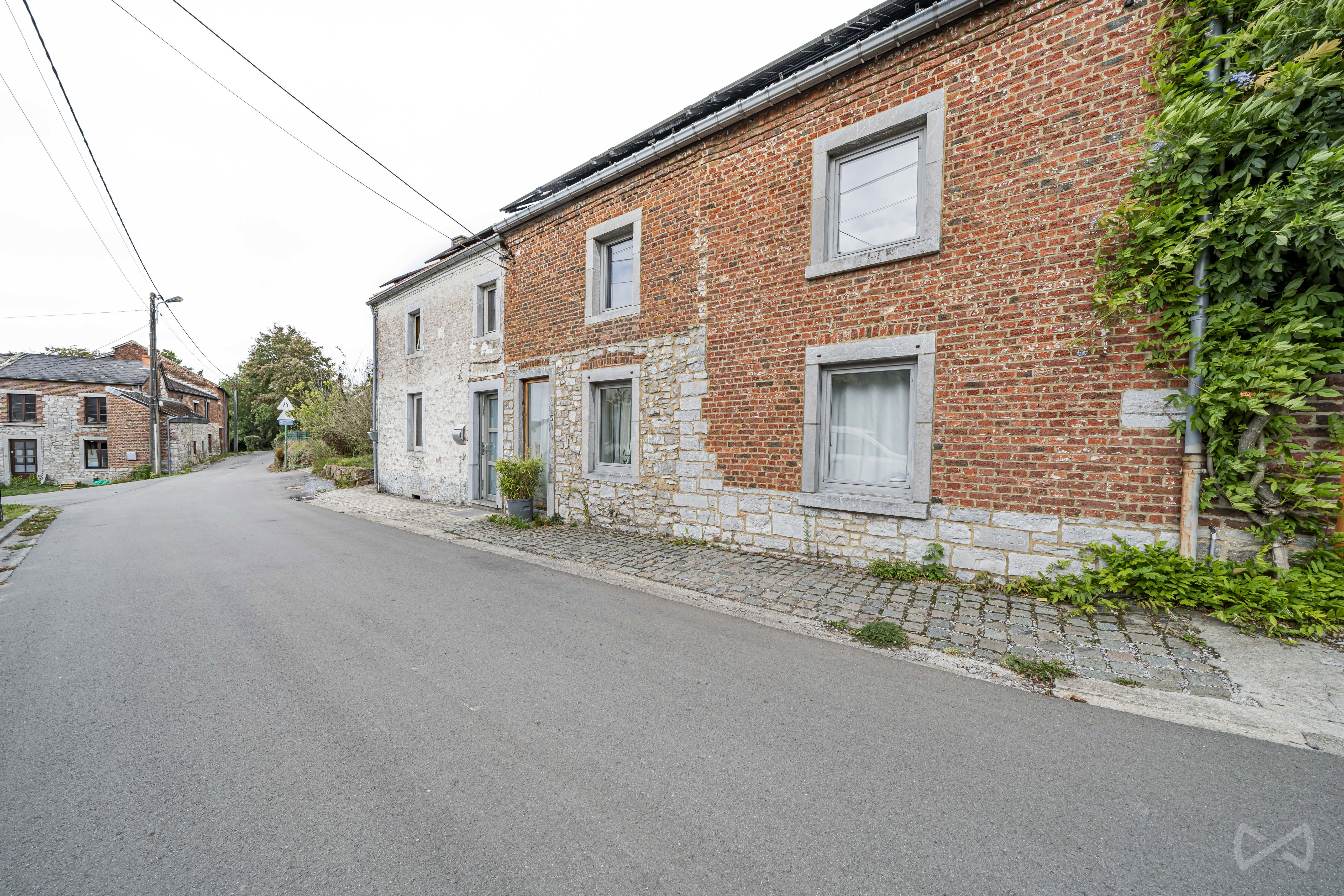 Picture 1 of 4 for House with three bedrooms in Mont-sur-marchienne