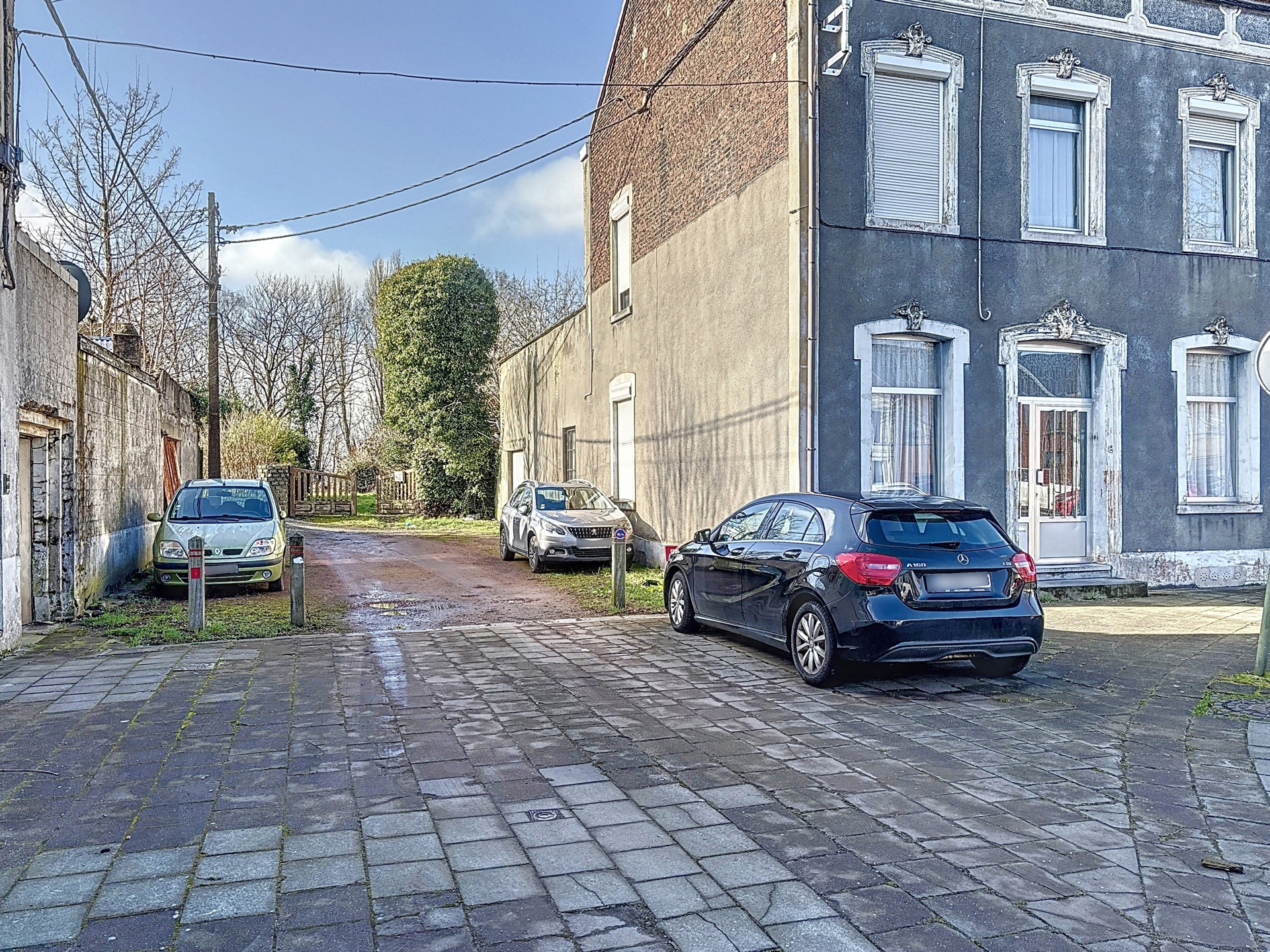 Photo 2 sur 3 pour Villa de trois chambres à La Louvière Haine-Saint-Paul