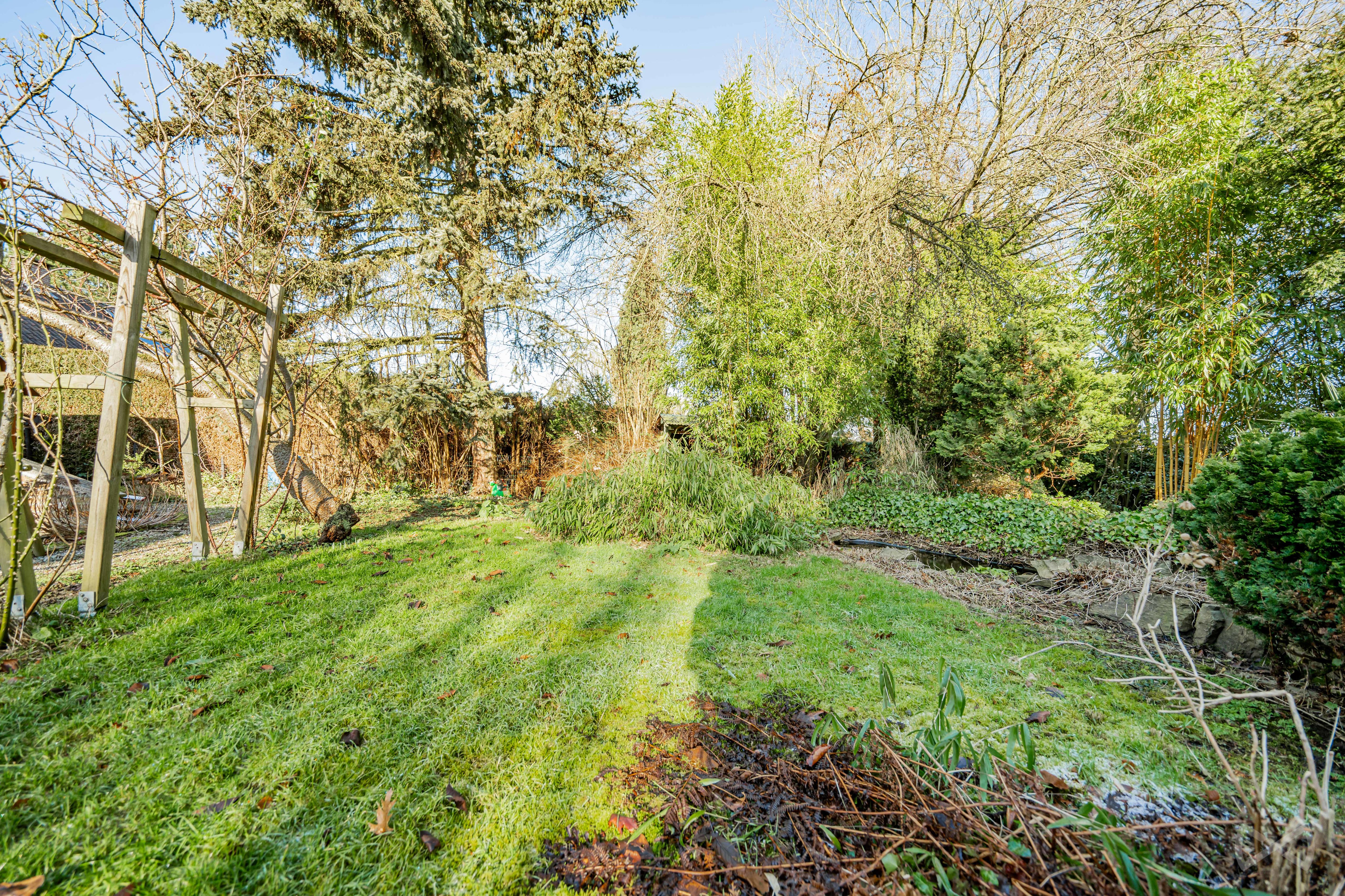 Foto 1 van 4 van Villa met vijf slaapkamers in Embourg