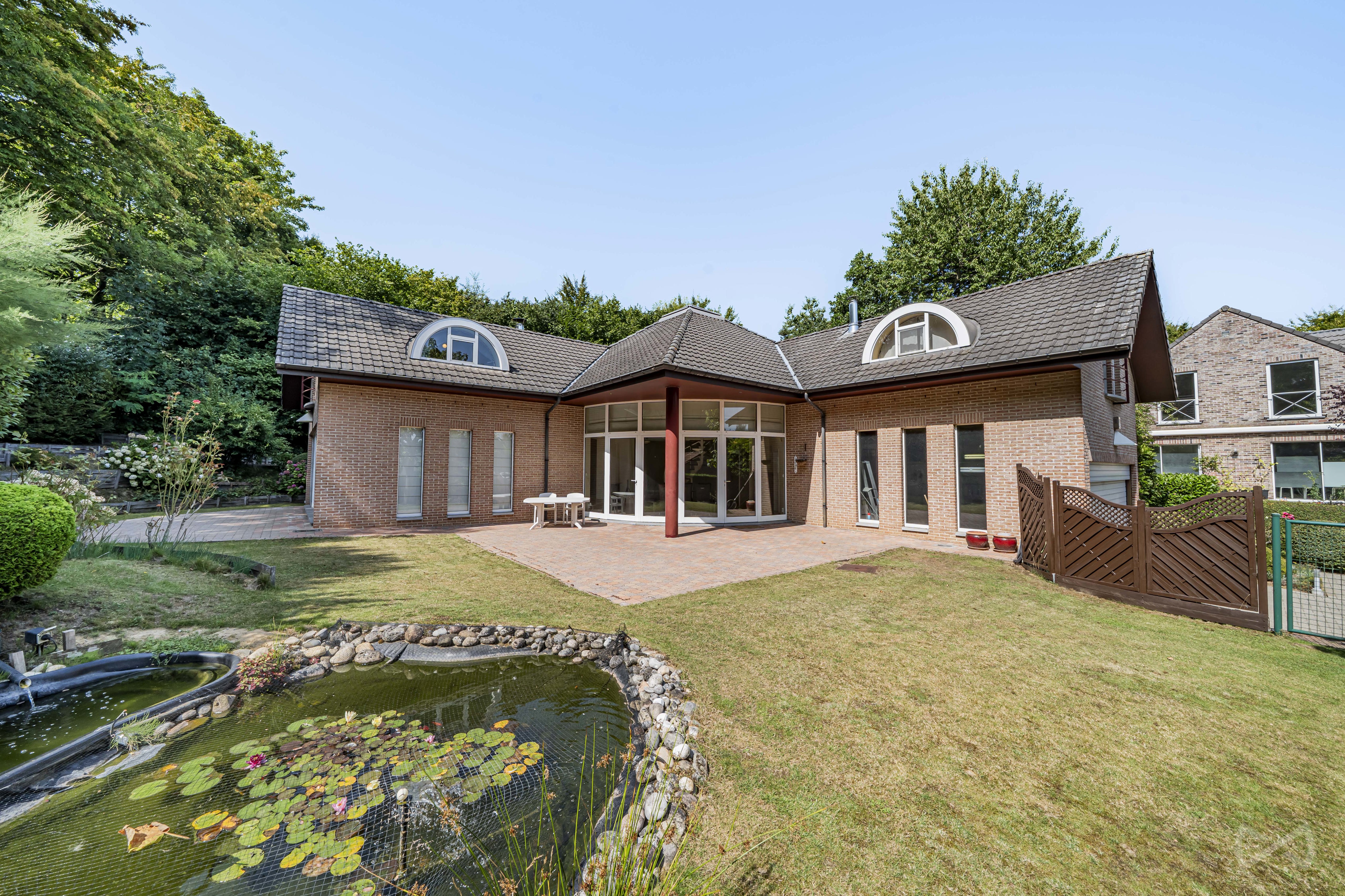 Picture 2 of 4 for Villa with four bedrooms in Jette