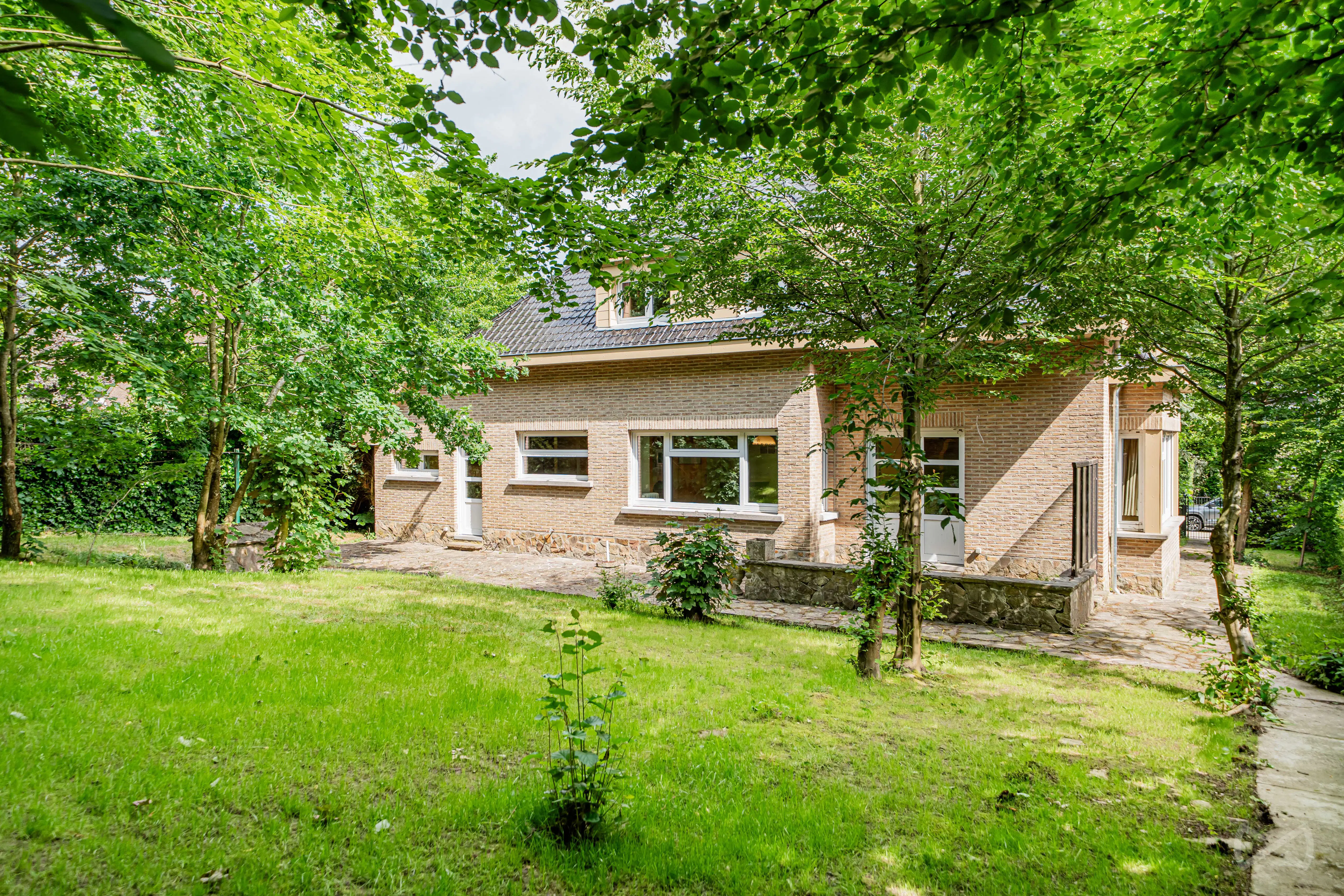 Picture 2 of 3 for Villa with four bedrooms in Tervuren