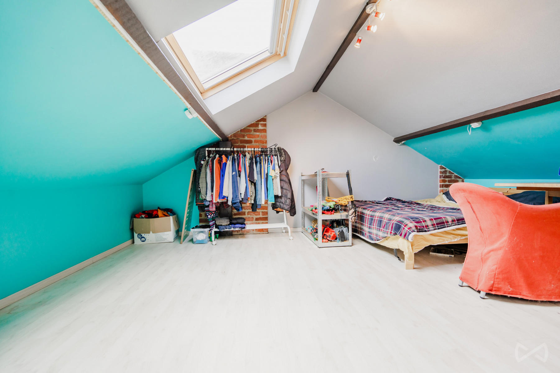 Photo 2 sur 4 pour Maison de quatre chambres à Couillet