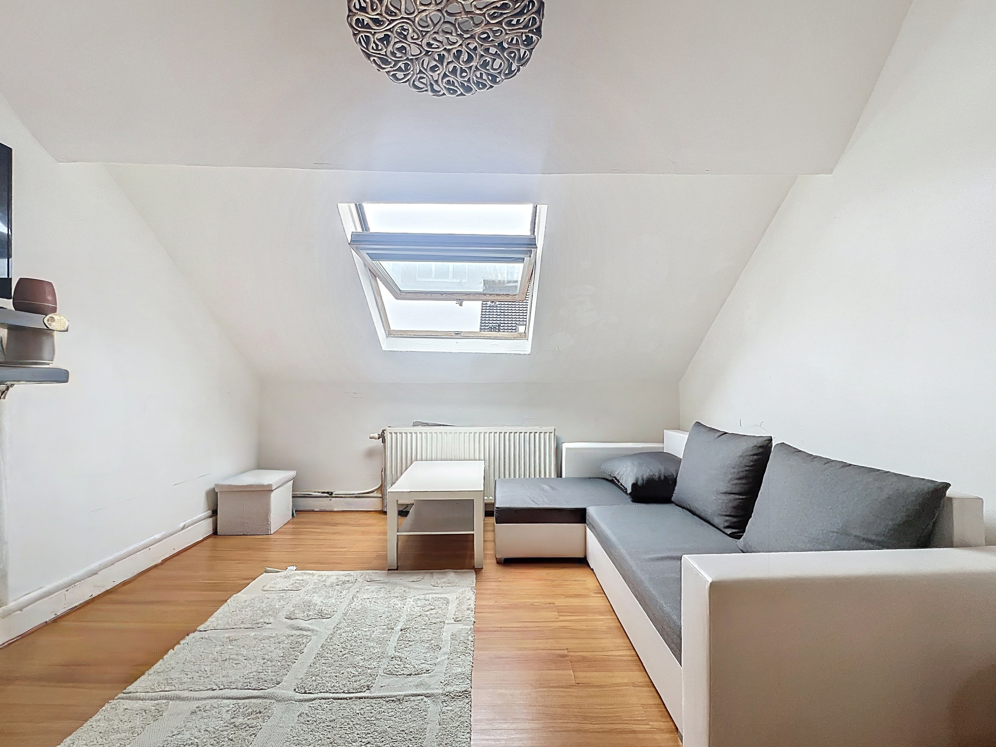 Foto 1 van 5 van Appartementsgebouw met drie slaapkamers in Anderlecht