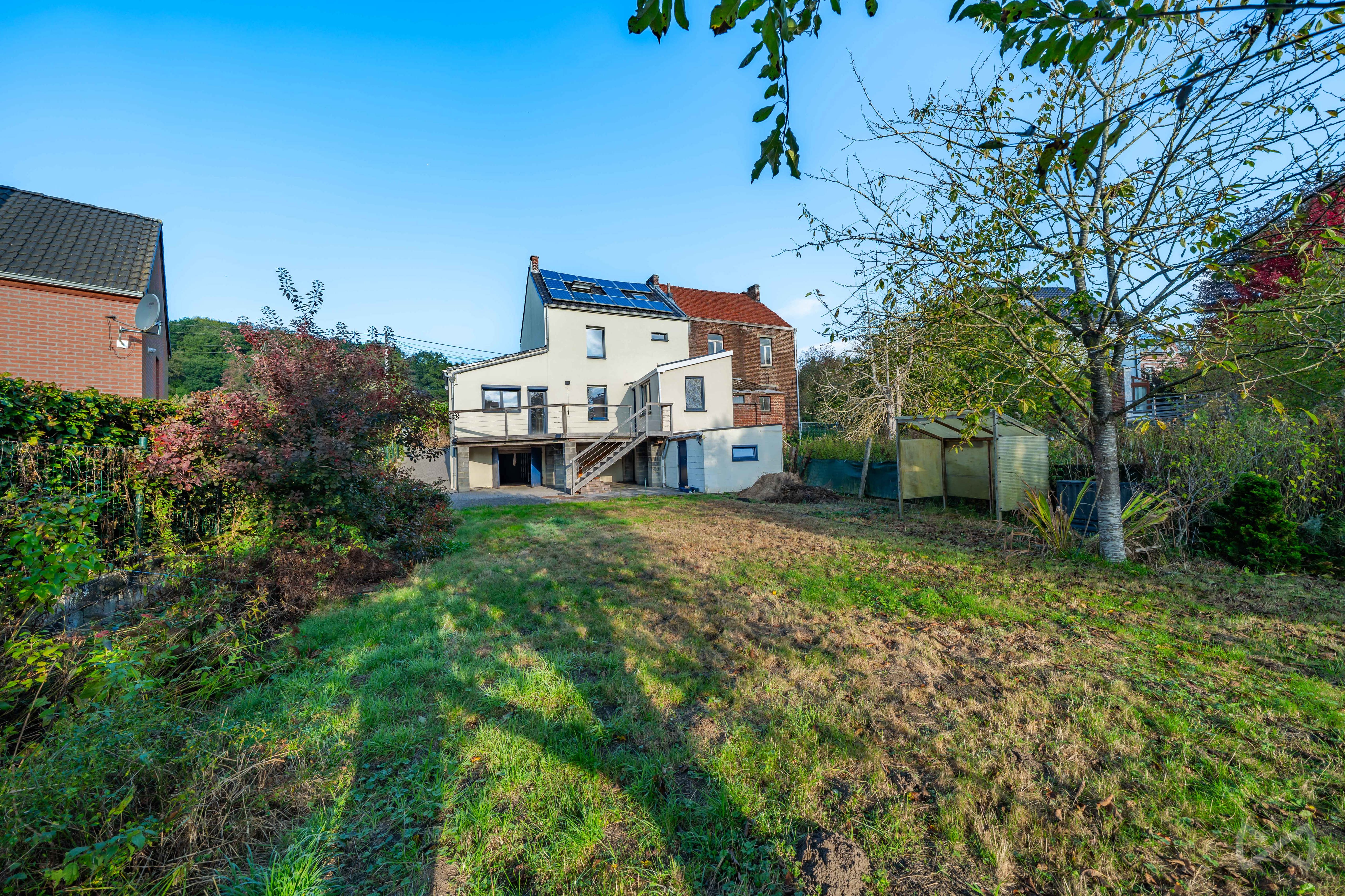 Picture 3 of 3 for House with five bedrooms in Court-saint-Étienne