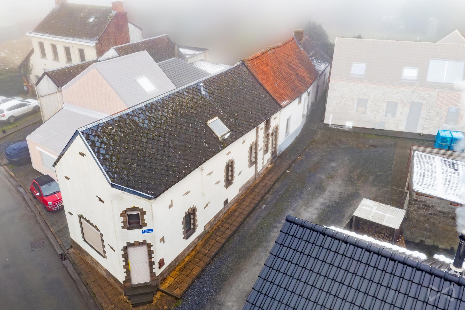Photo 2 sur 3 pour Maison de cinq chambres à Peissant